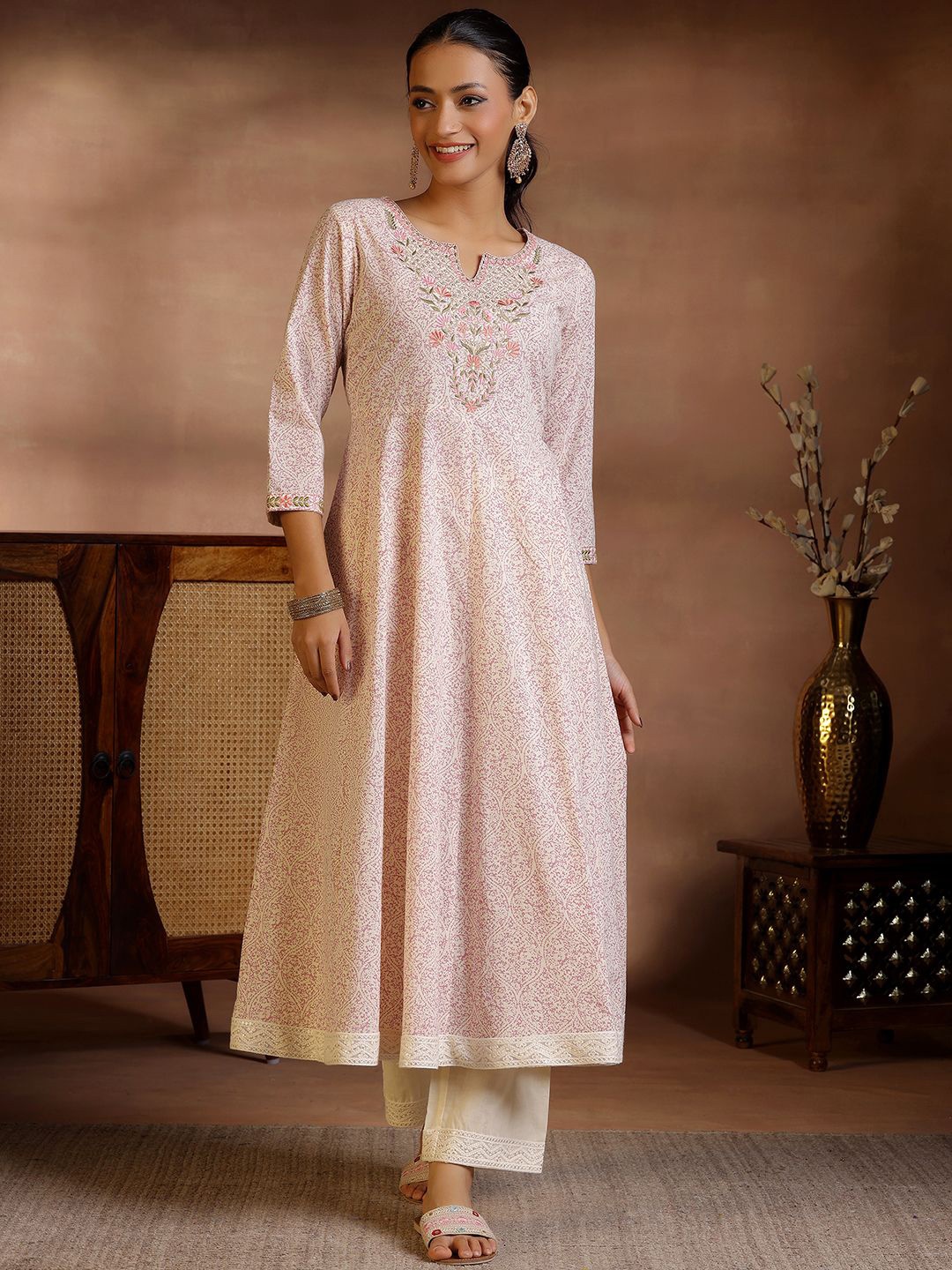 

Libas Floral Printed Panelled Pure Cotton Anarkali Kurta with Trousers, Mauve