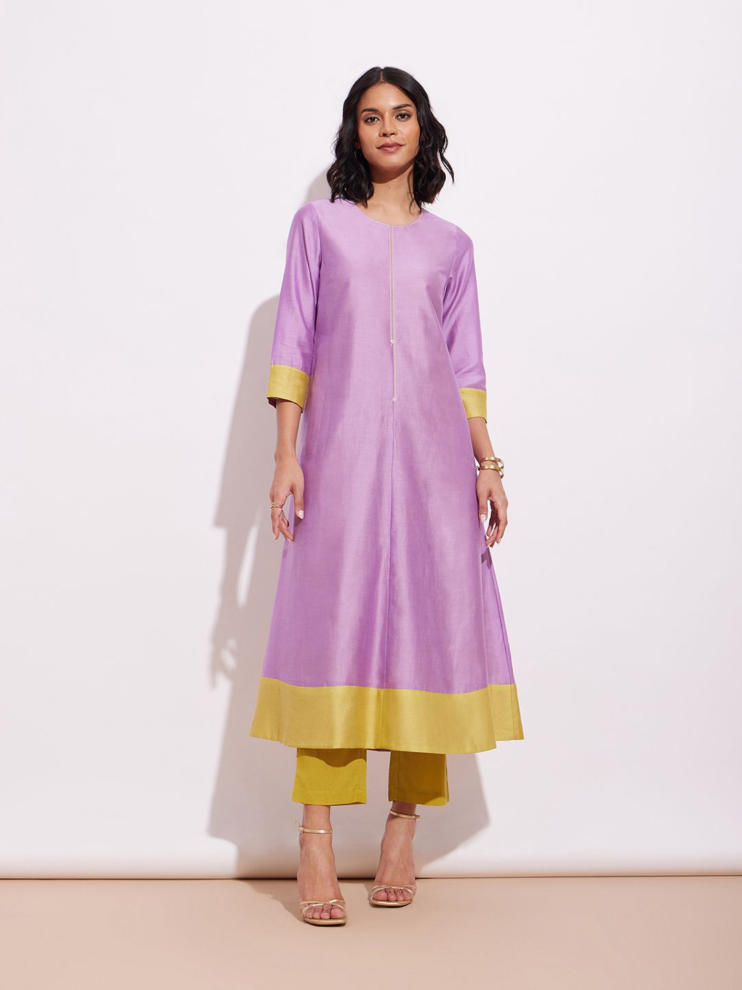 

Pink Fort Colourblocked Regular Chanderi Cotton Kurta with Trouser, Lavender