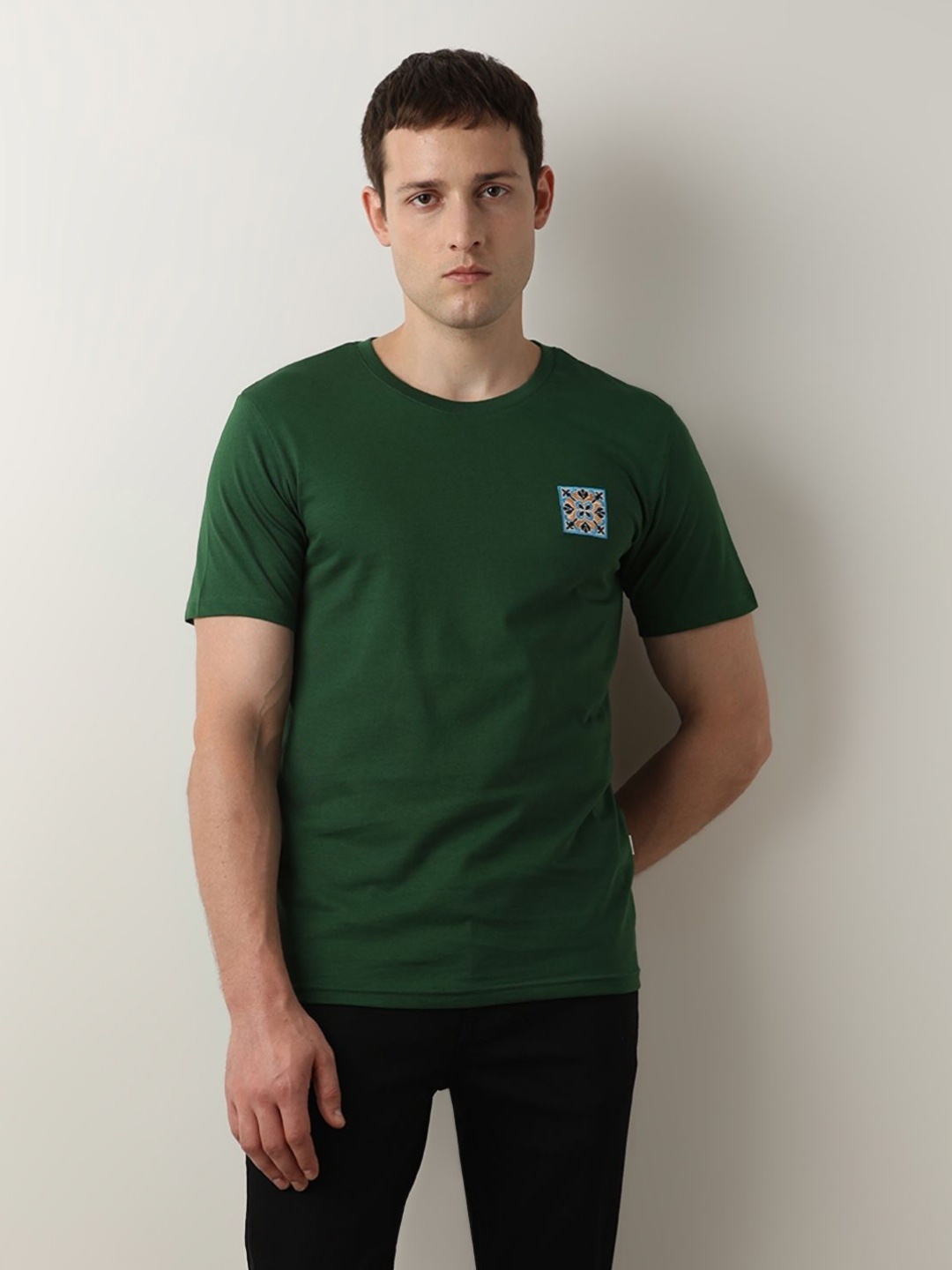 

SELECTED Men Solid Round Neck Cotton Slim Fit T-Shirt, Green