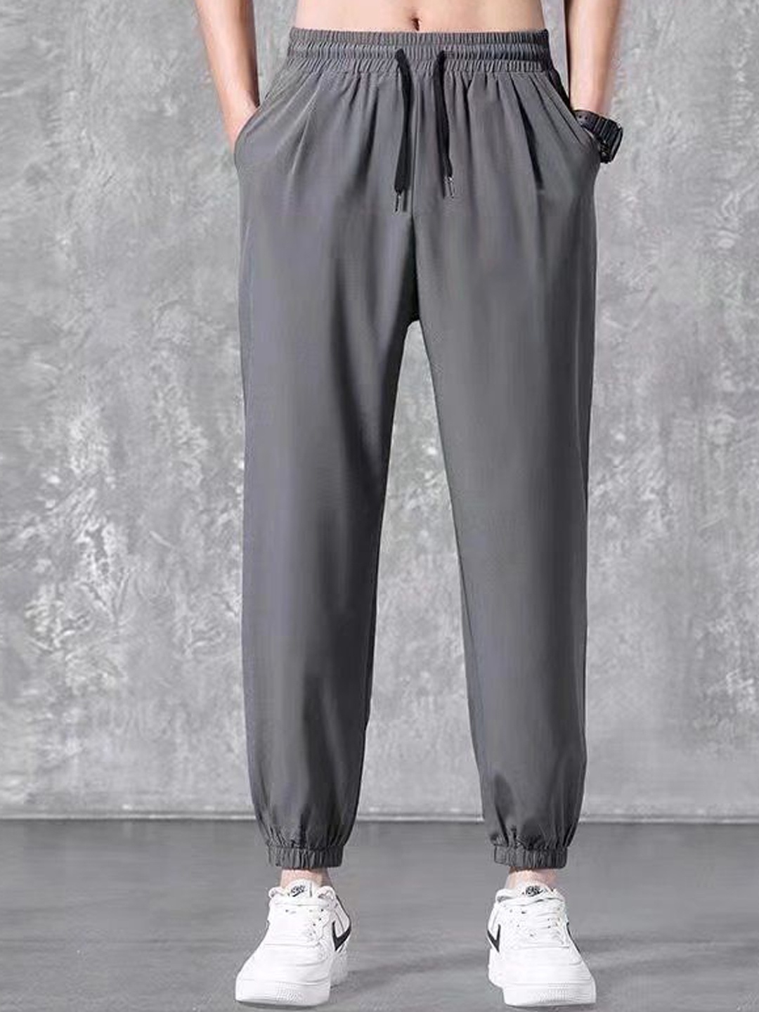 

StyleCast Men Mid Rise Joggers, Grey