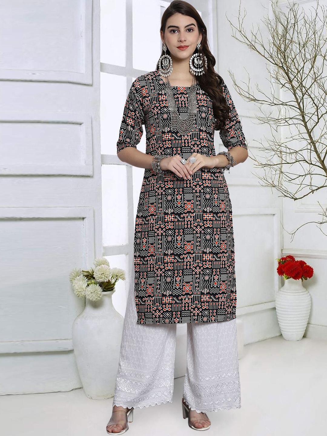 

7Threads Geometric Printed Round Neck Straight Kurta, Black