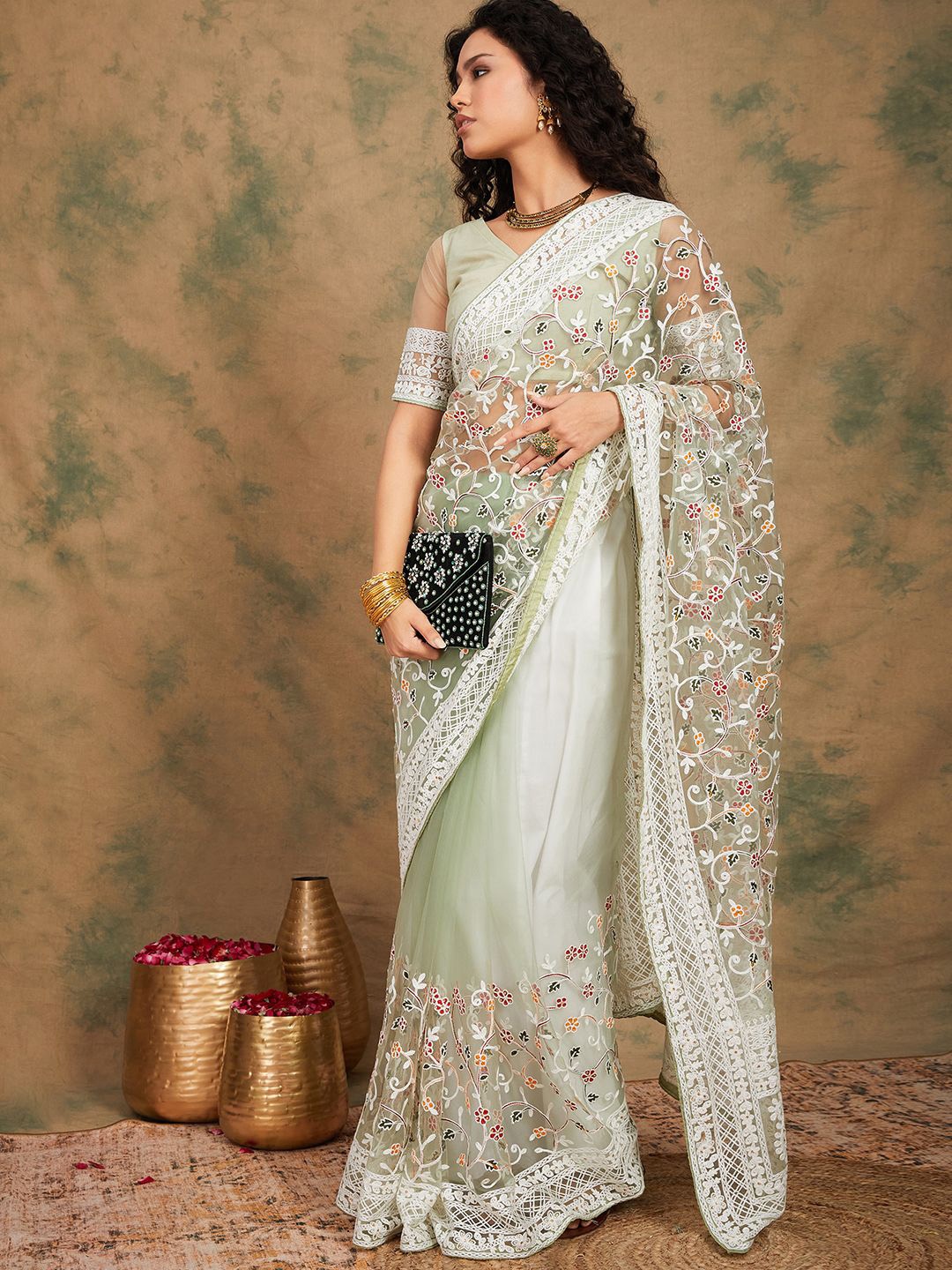

SHADOW & SAINING Floral Embroidered Beads and Stones Net Saree, Green