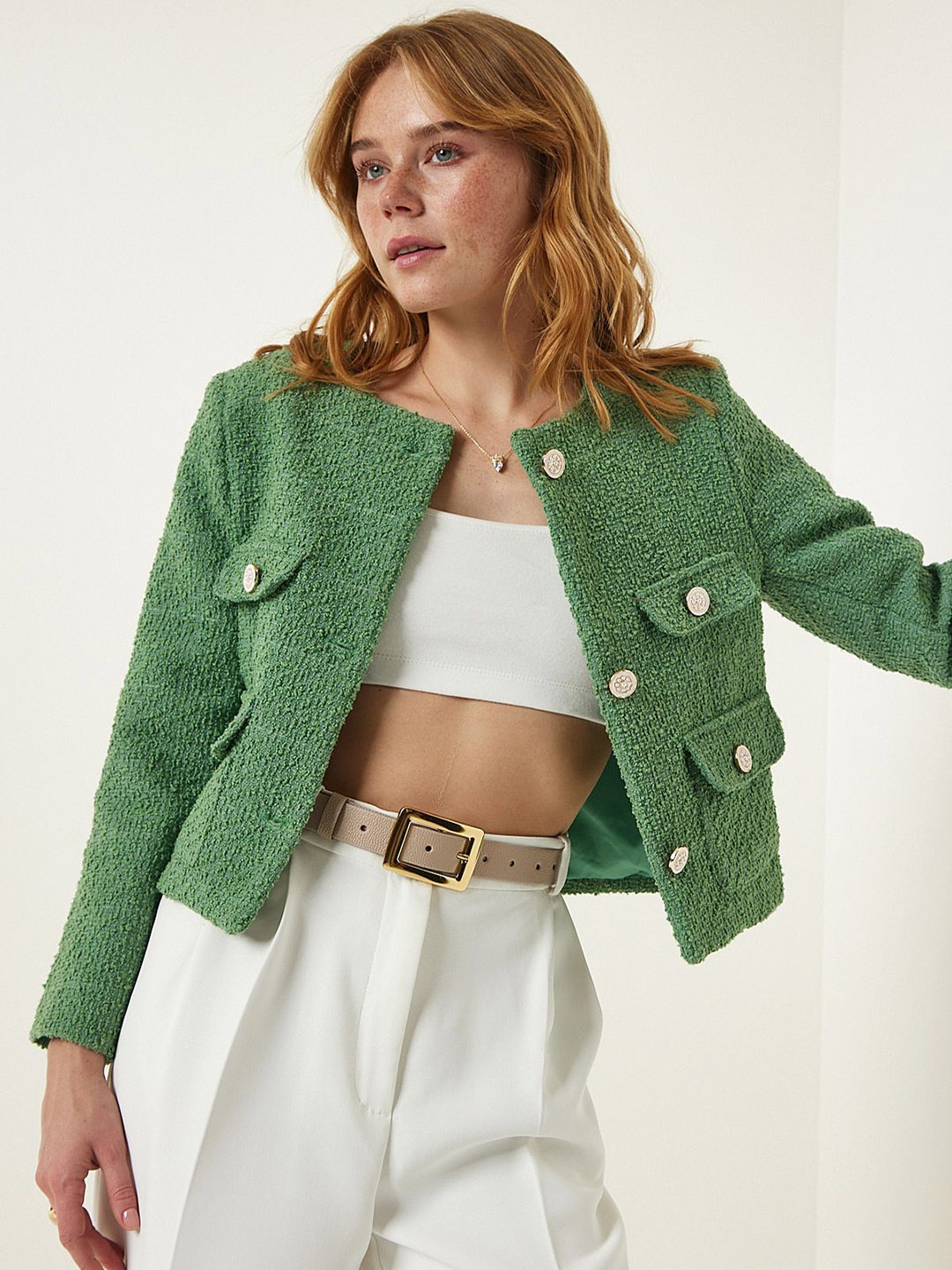 

Happiness istanbul Women Solid Crop Jacket, Green