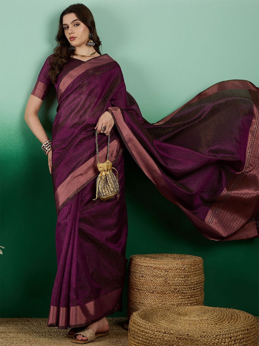 

SHADOW & SAINING Woven Design Zari Organza Banarasi Saree, Burgundy