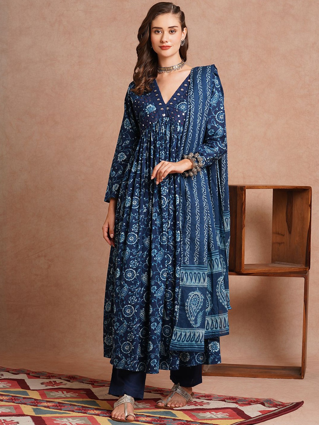 

FASHOR Floral Printed A-Line Mirror Work Pure Cotton Kurta with Trousers & Dupatta, Navy blue