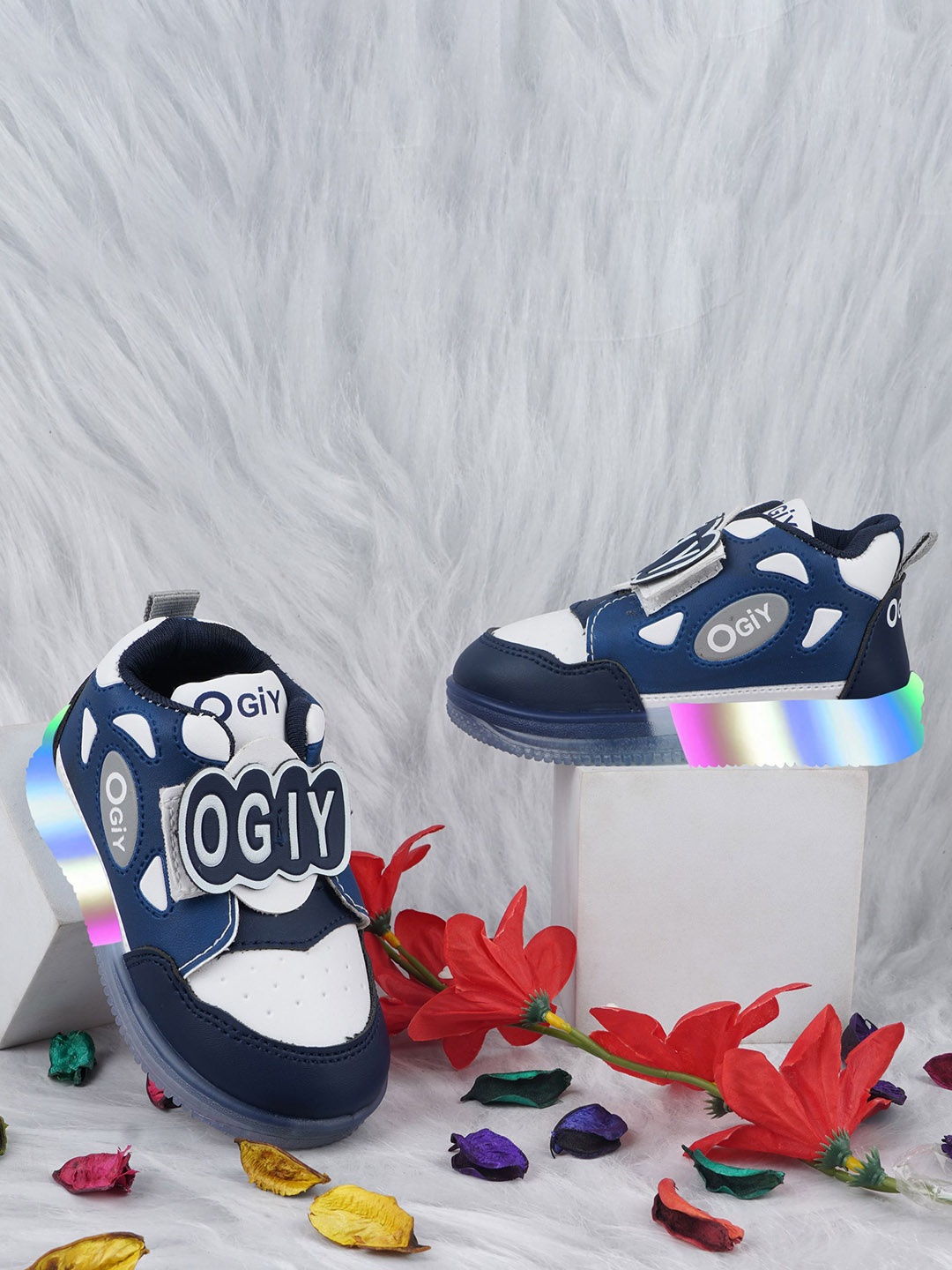 

BAESD Unisex Kids Colourblocked Led Lighting Sneakers, Navy blue