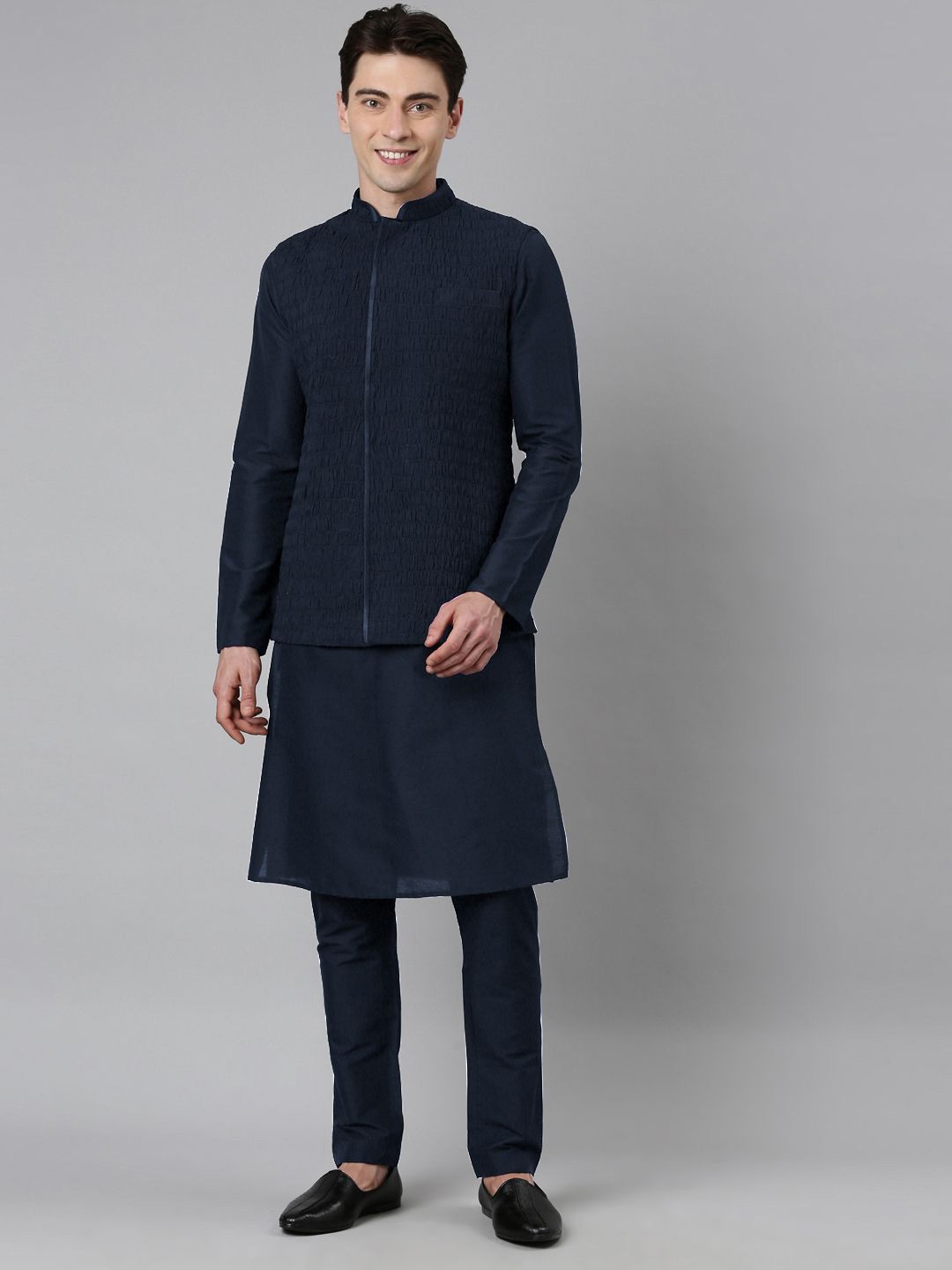 

TheEthnic.Co Straight Pure Cotton Kurta with Pyjamas & Ruched Jacket, Navy blue