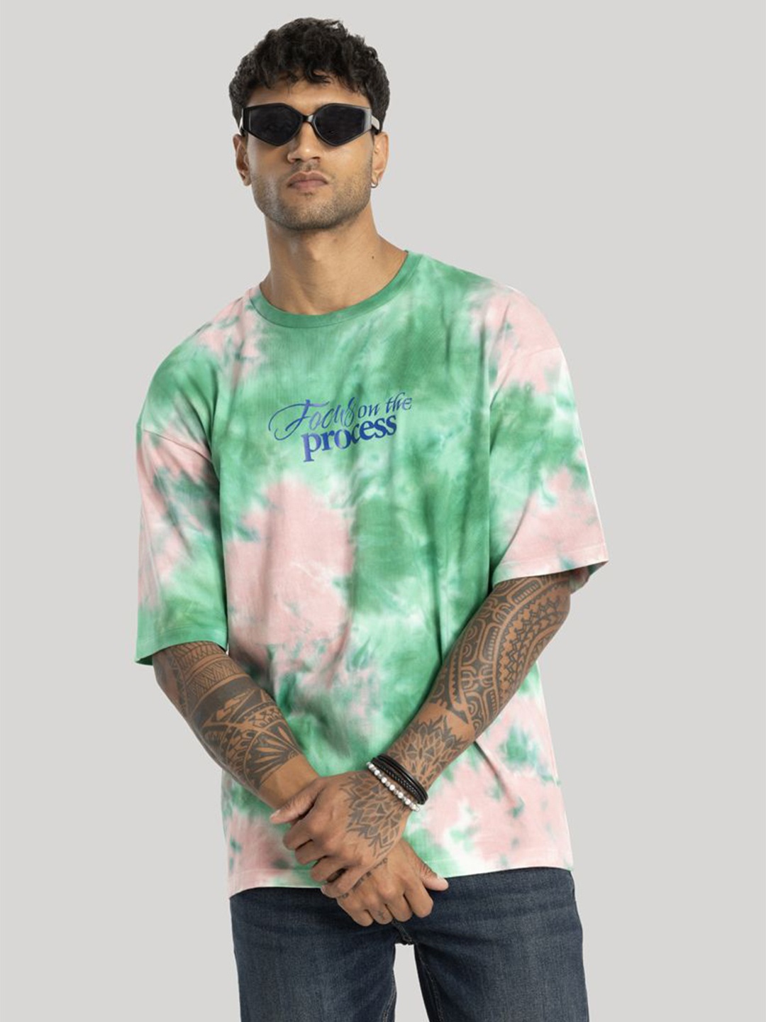 

Snitch Men Tie And Dye Printed Cotton Oversized T-shirt, Green