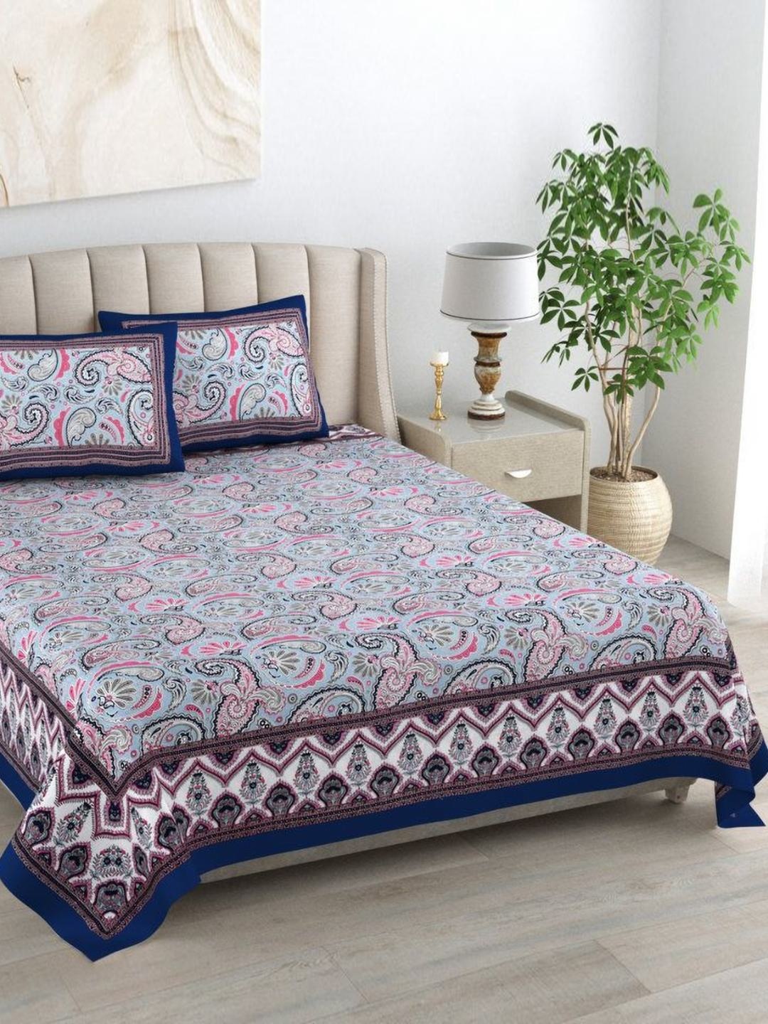 

Urban Jaipur Navy Blue & Grey Geometric 250 TC King Bedsheet with 2 Pillow Covers