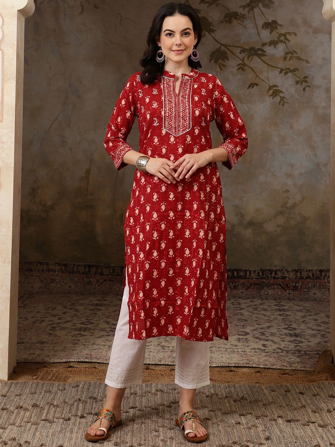

Sangria Ethnic Motifs Printed Pure Cotton Straight Kurta & Trousers, Rust
