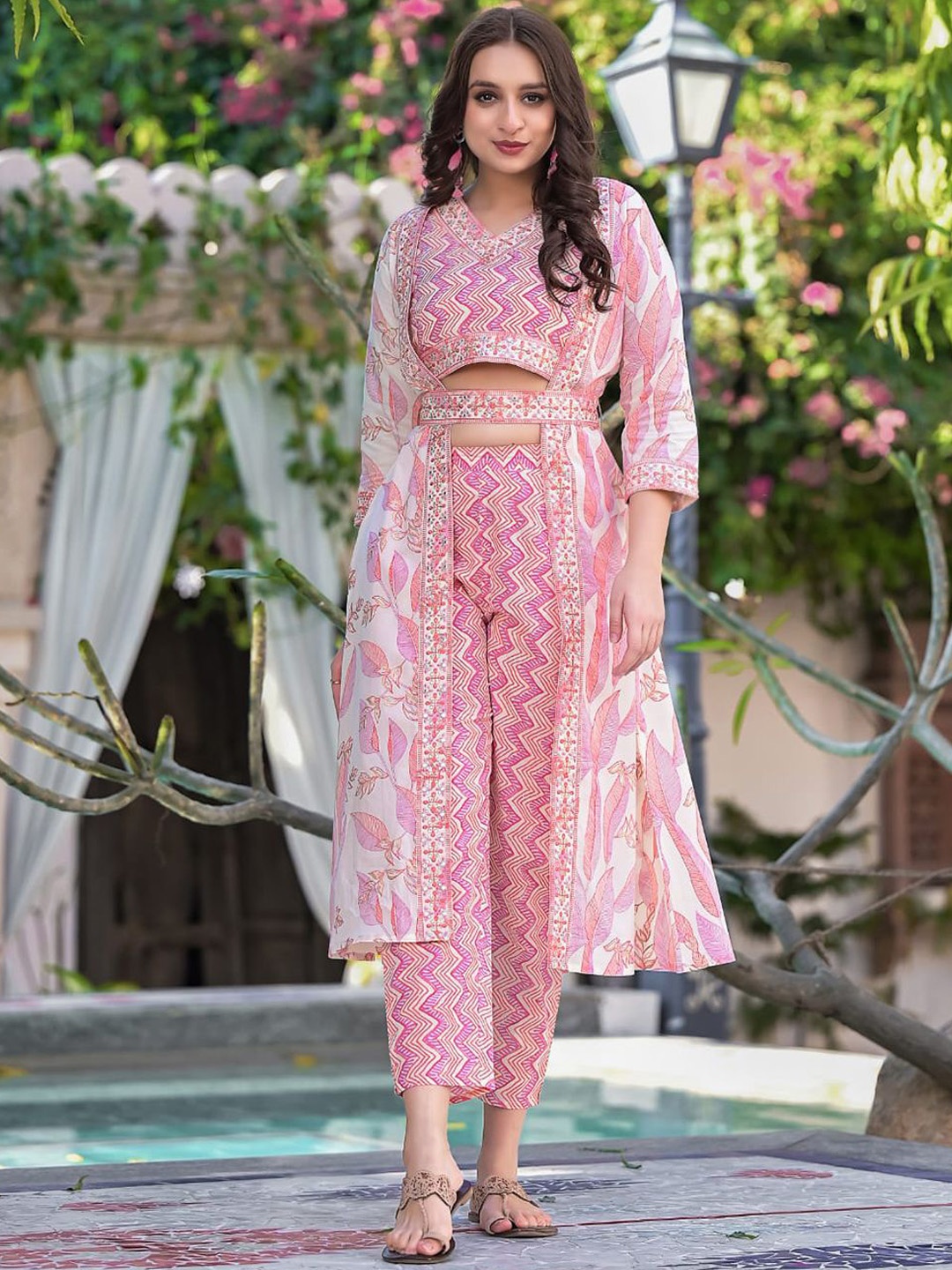 

ARAVALII Printed Pure Cotton Top With Shrug & Trousers, Pink