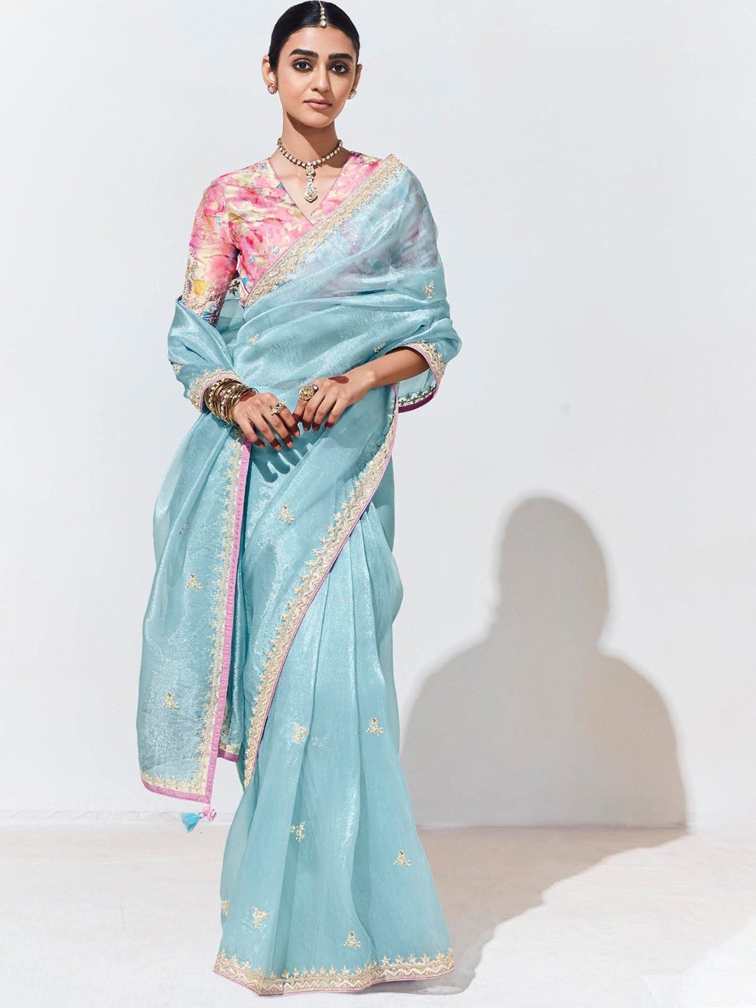 

MySilkLove Ethnic Motifs Zari Organza Saree, Turquoise blue