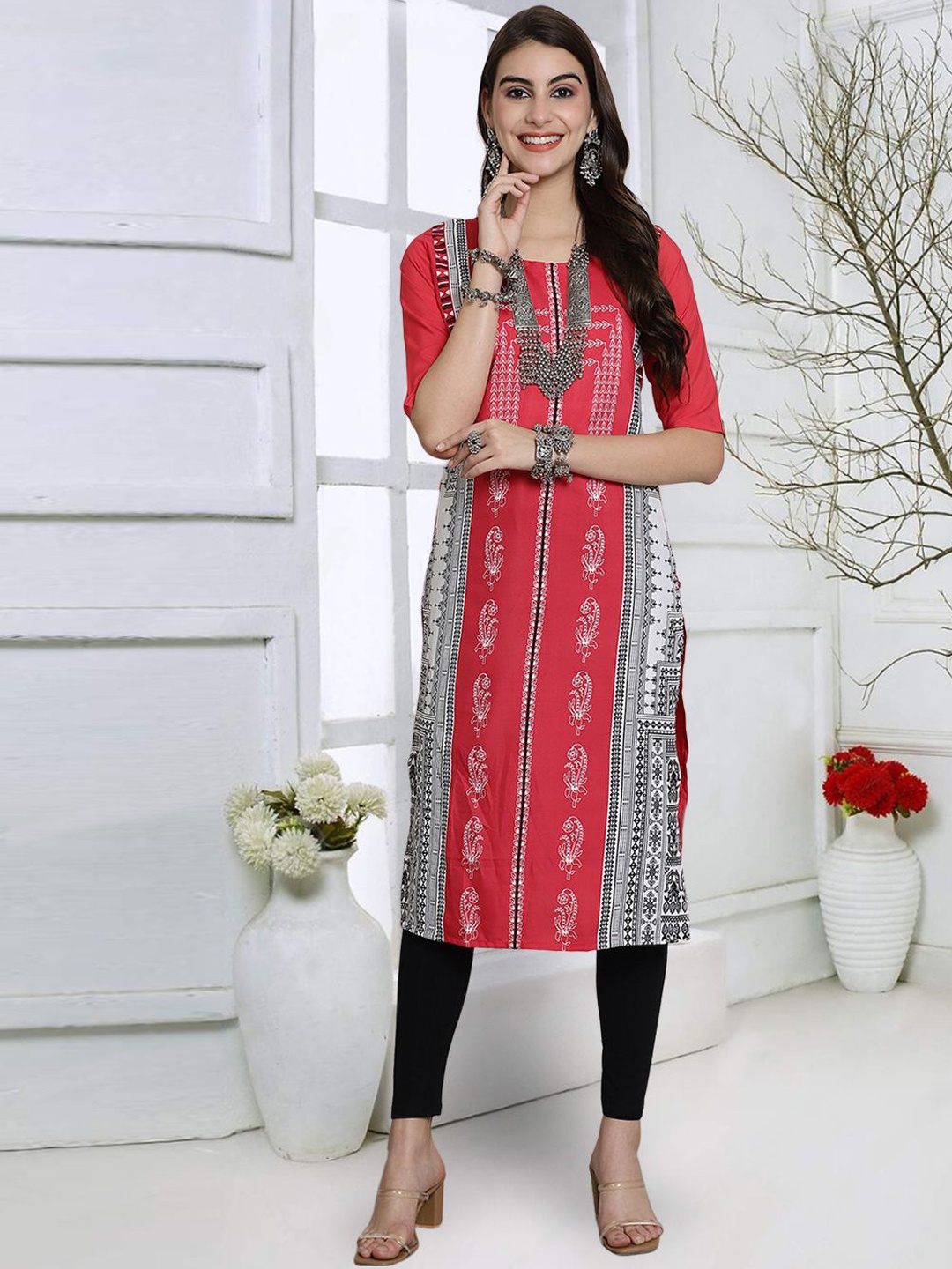 

7Threads Geometric Printed Round Neck Straight Kurta, Red