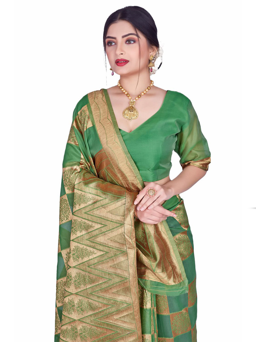 

VRAGI Woven Design Zari Art Silk Kanjeevaram Saree, Green