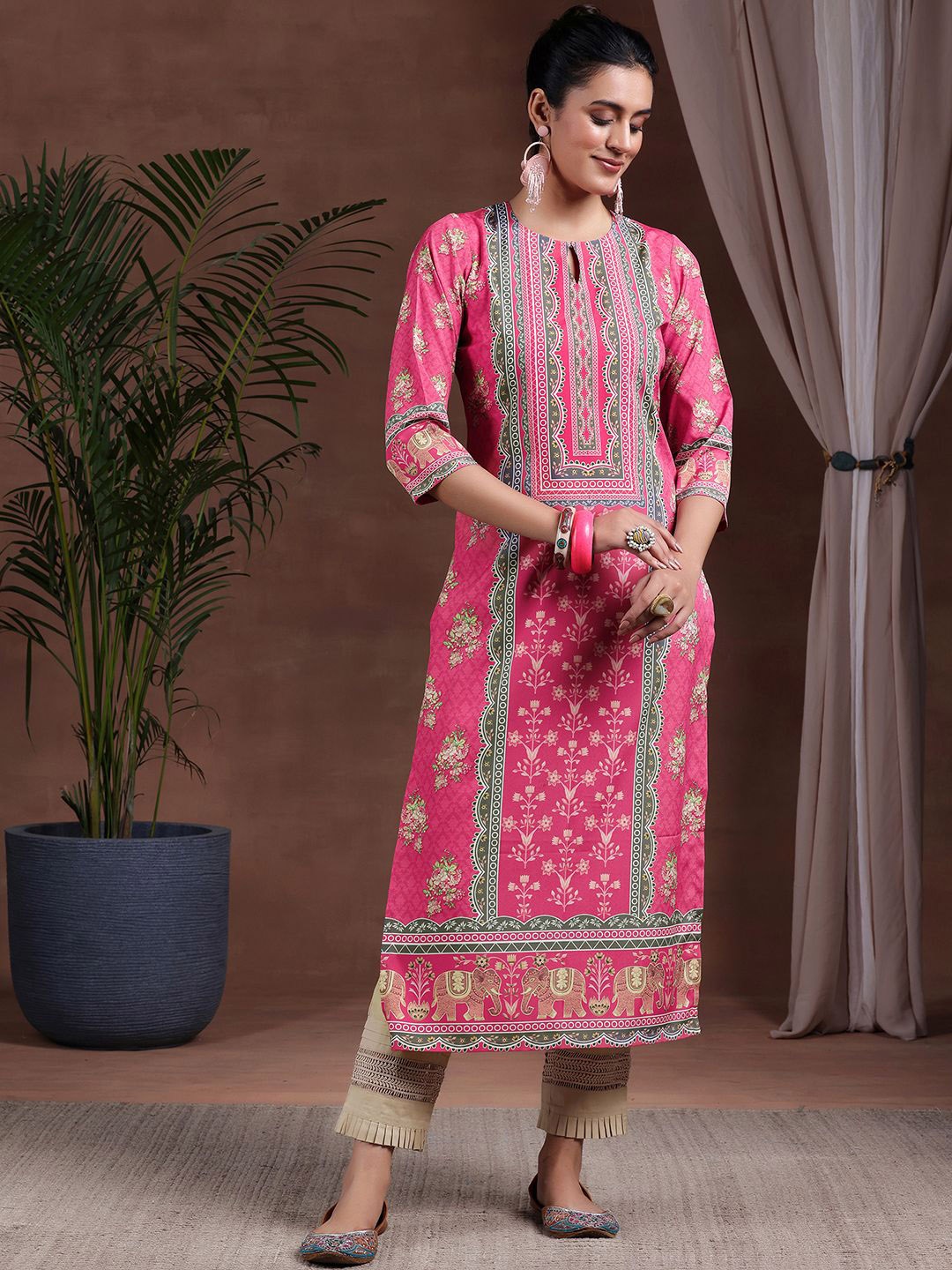 

Libas Ethnic Motifs Printed Keyhole Neck Straight Crepe Kurta, Pink