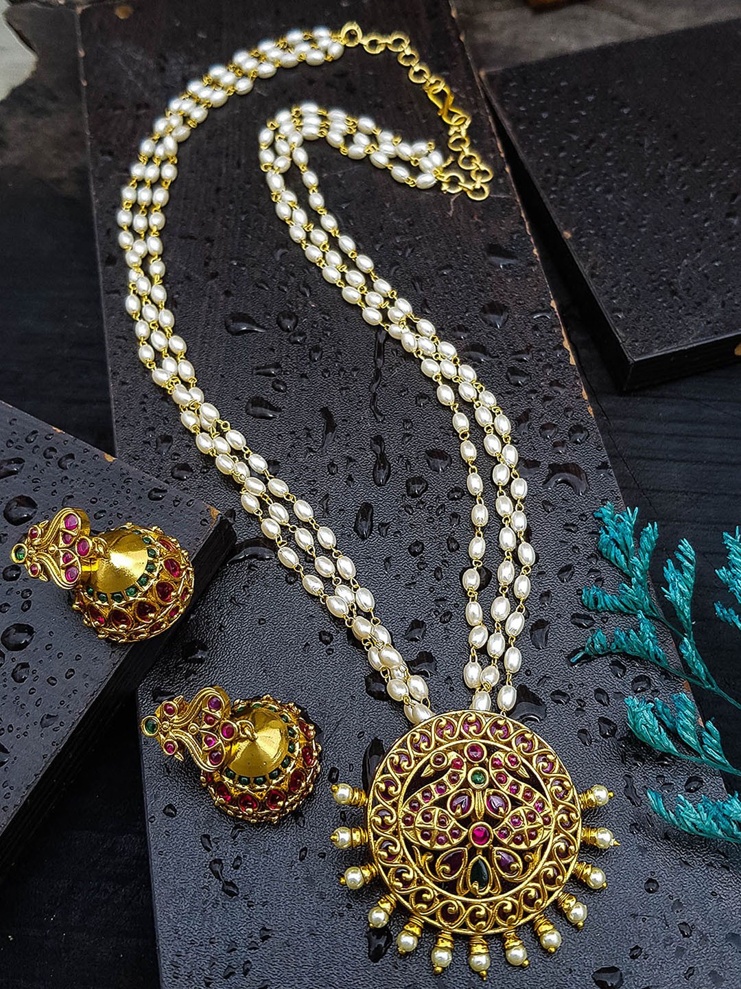 

GRIIHAM Gold-Plated Cubic Zirconia Studded & Beaded Jewellery Set