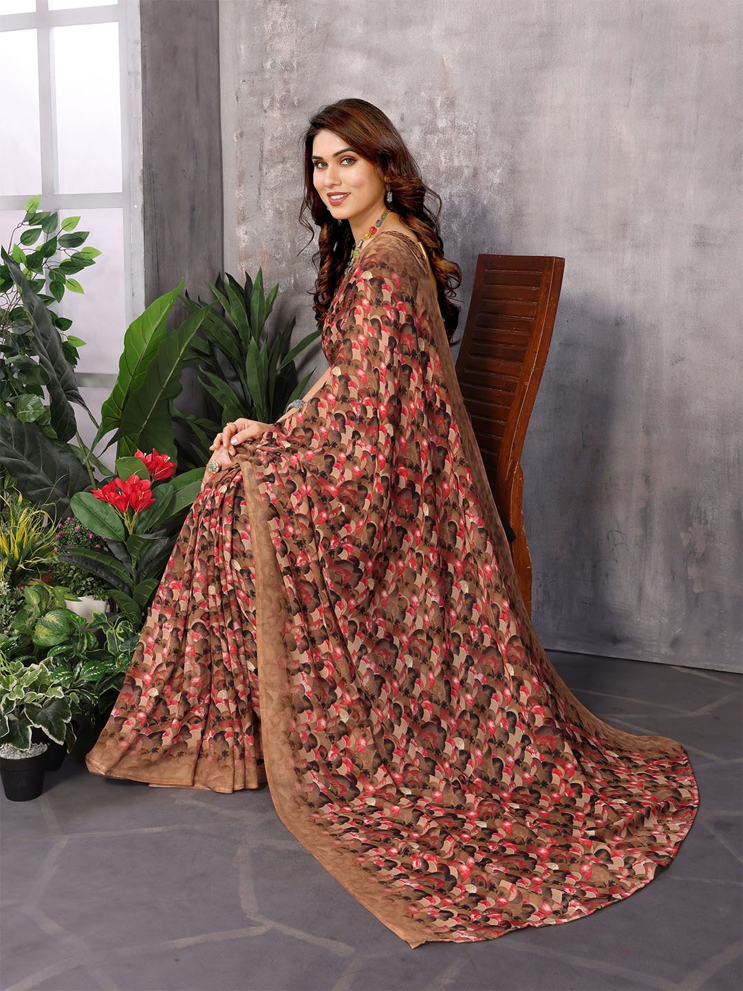 

The Textile Hub Printed Geometric Saree, Beige