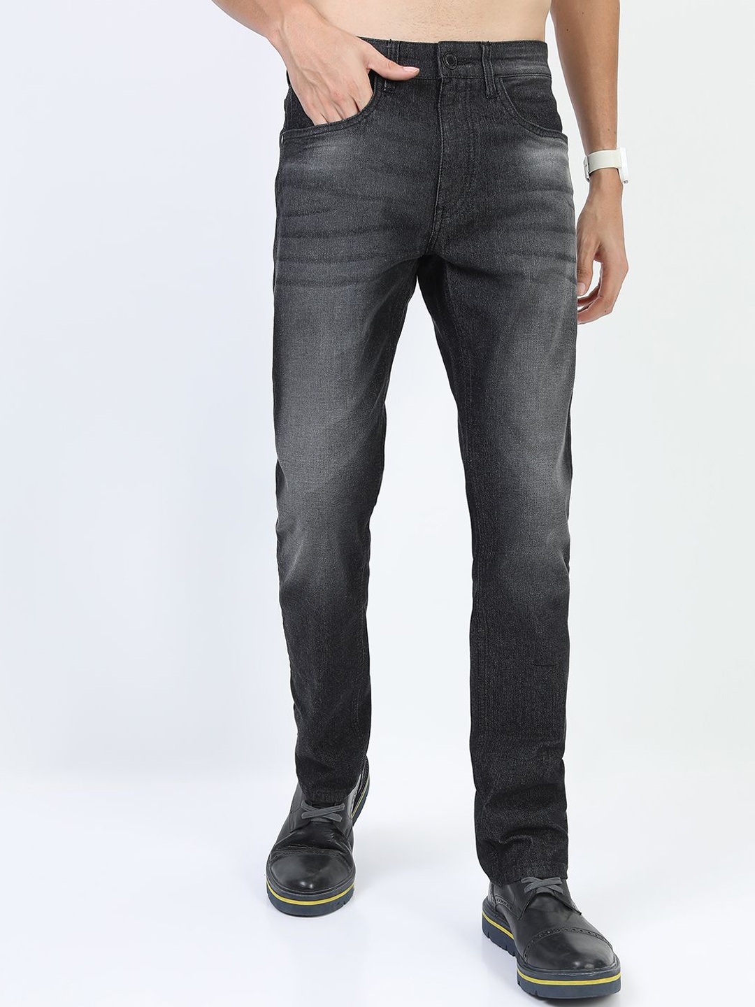 

HIGHLANDER Men Straight Fit Heavy Fade Stretchable Jeans, Grey