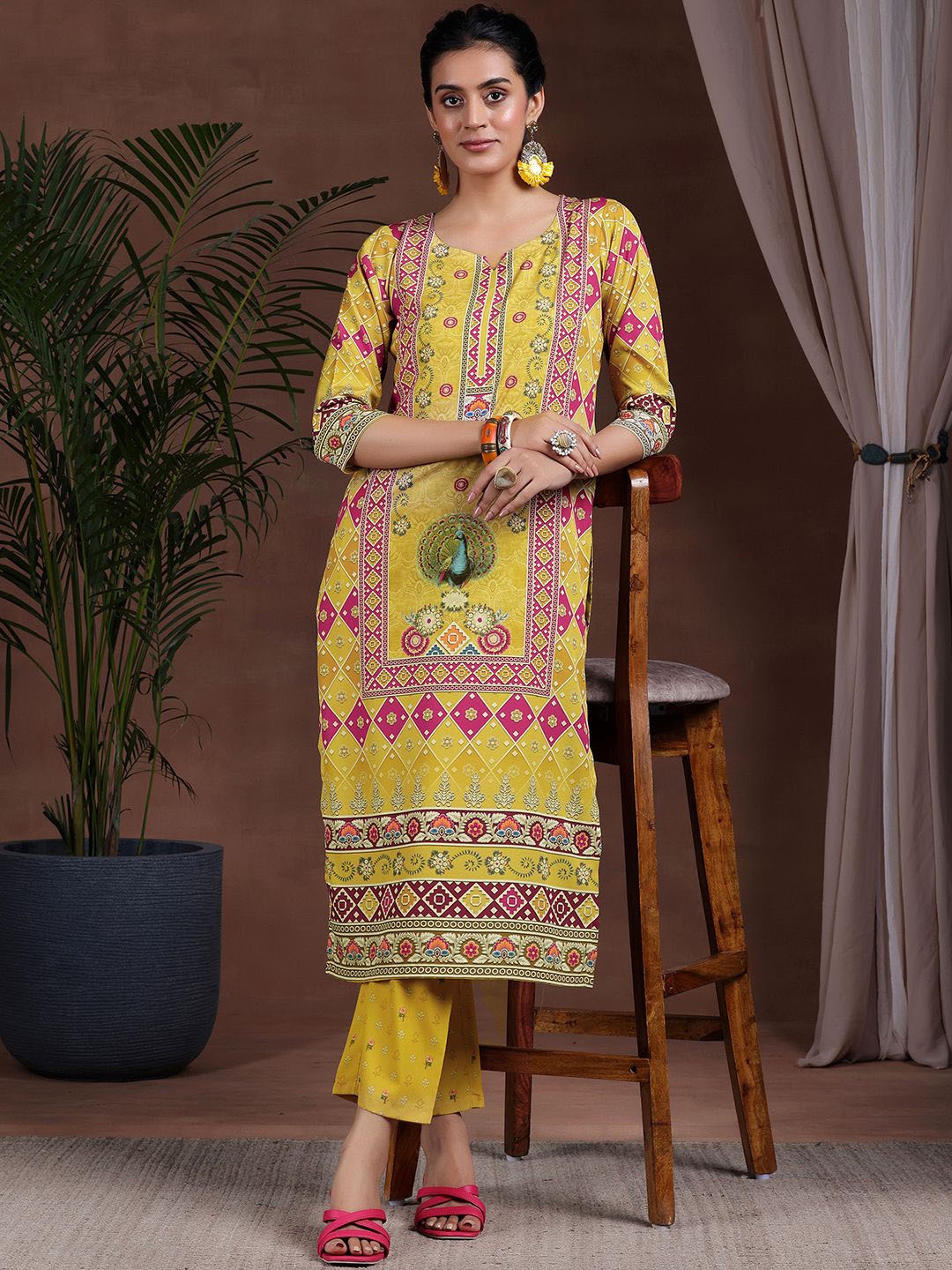 

Libas Ethnic Motifs Printed Kurta with Trousers, Mustard