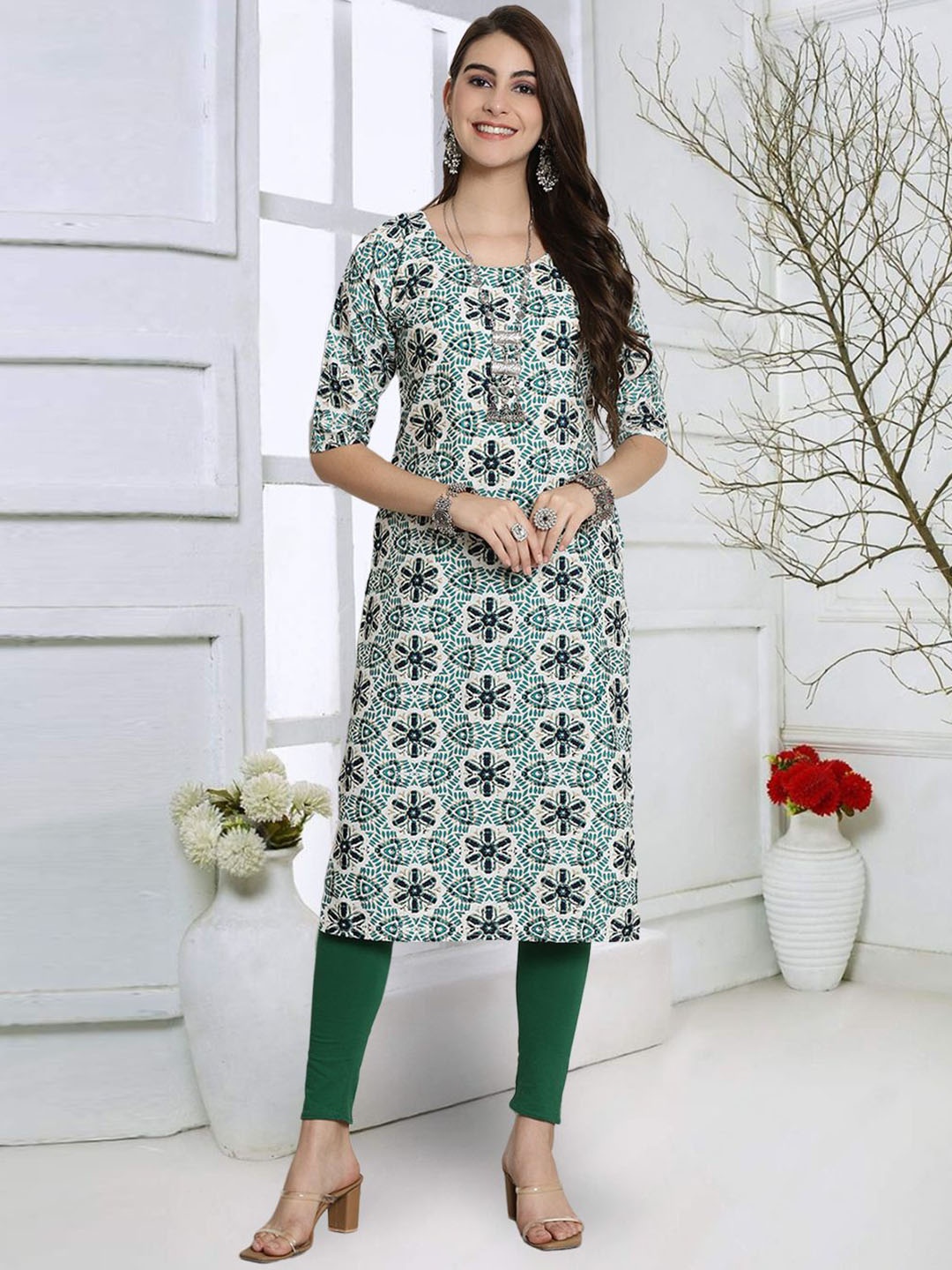 

7Threads Floral Printed Round Neck Straight Kurta, Green