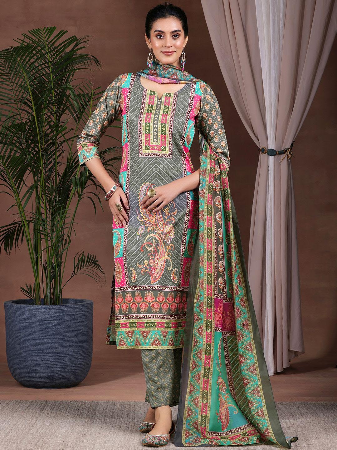 

Libas Ethnic Motifs Printed Straight Kurta with Trousers & Dupatta, Grey