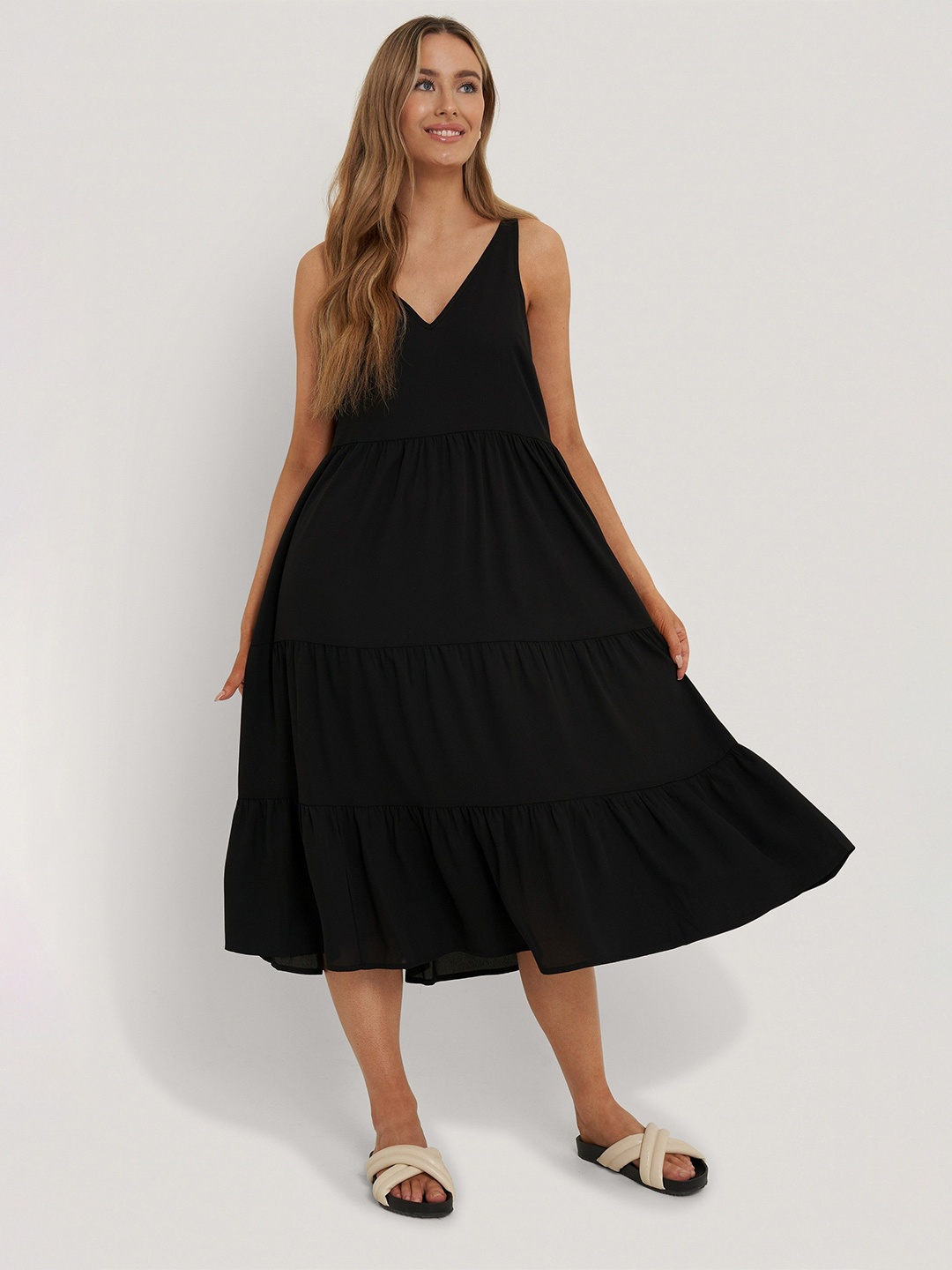 

The Roadster Lifestyle Co Fit & Flare Midi Dress, Black