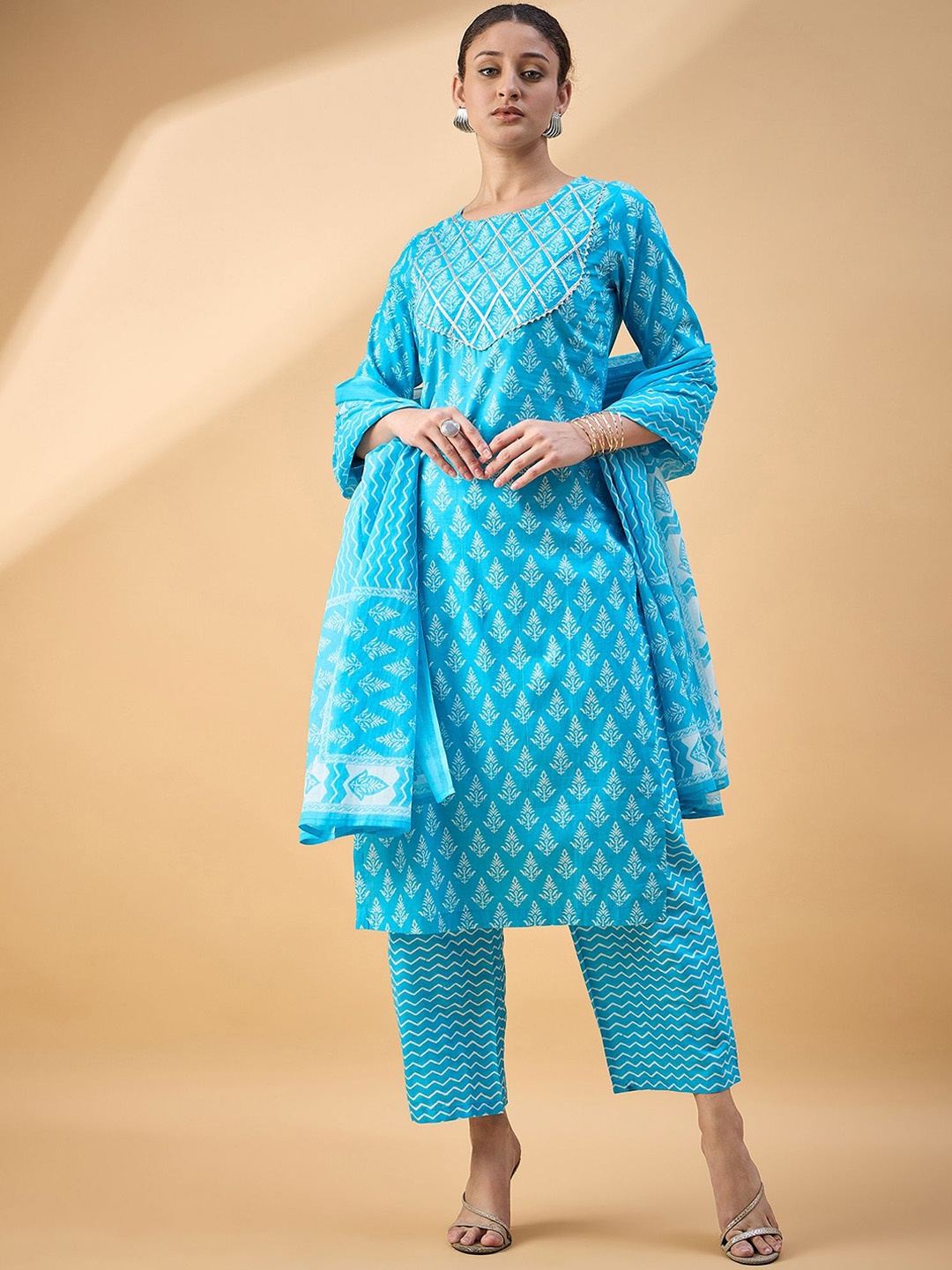 

all about you Floral Printed Pure Cotton Straight Kurta With Trouser & Dupatta, Blue