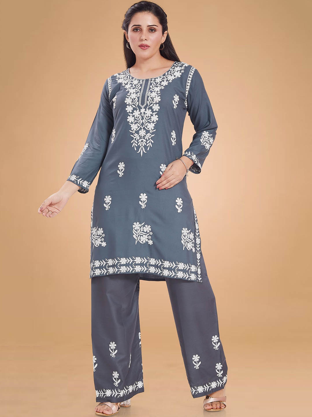 

Rani Saahiba Floral Embroidered Chikankari Straight Kurta with Trousers, Grey
