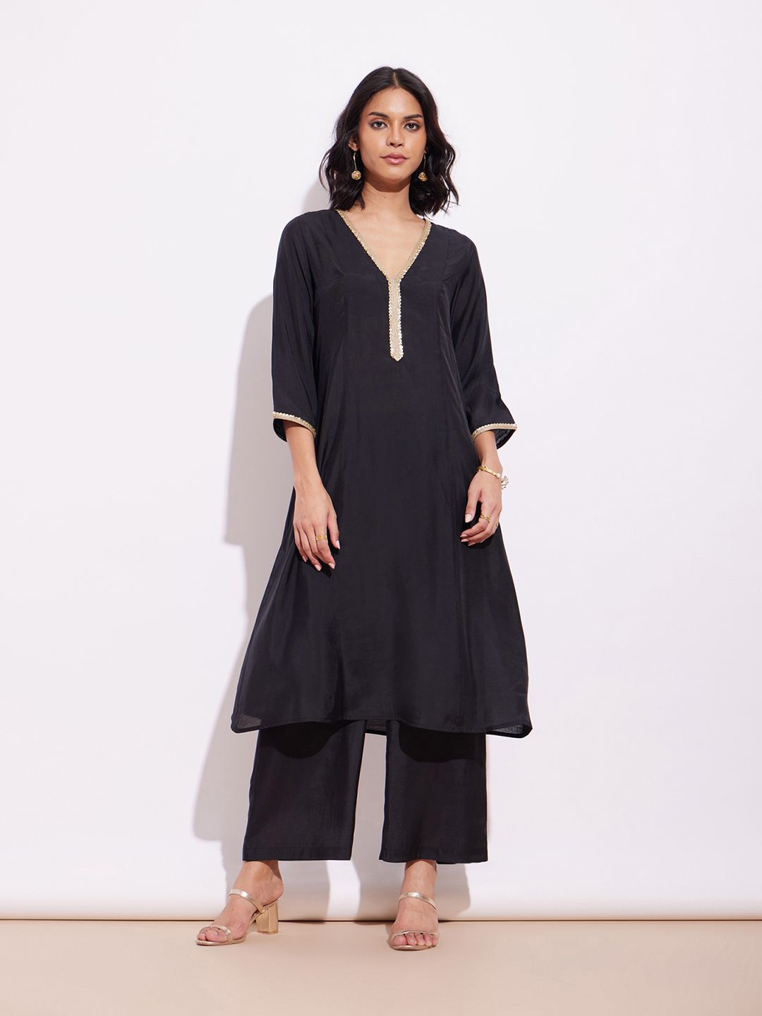 

Pink Fort V-Neck A-Line Kurta with Trousers, Black