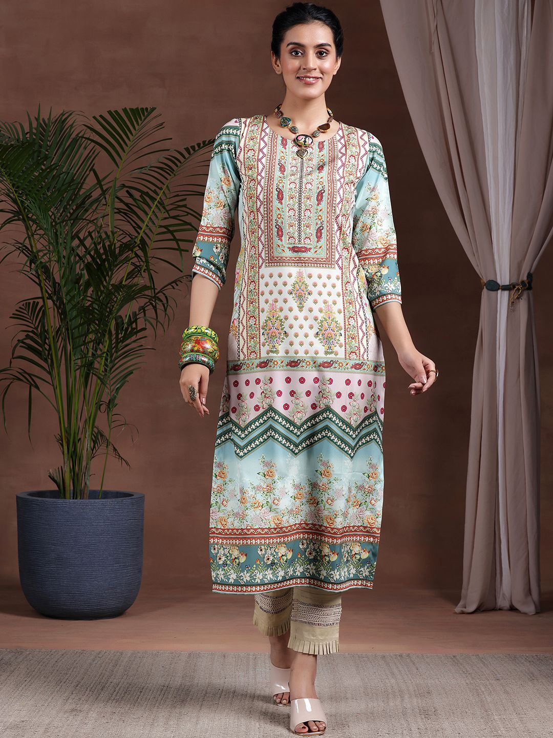 

Libas Round Neck Floral Printed straight Kurta, Sea green