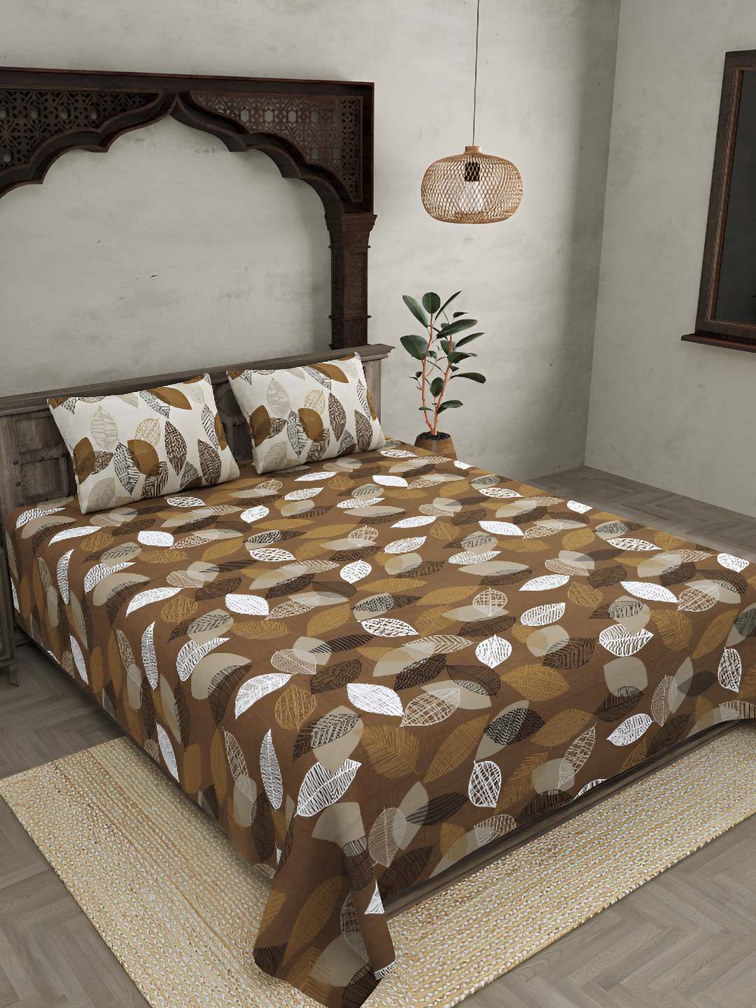 

BED-SHEET.COM Green & White Geometric 300 TC Cotton King Bedsheet with 2 Pillow Covers