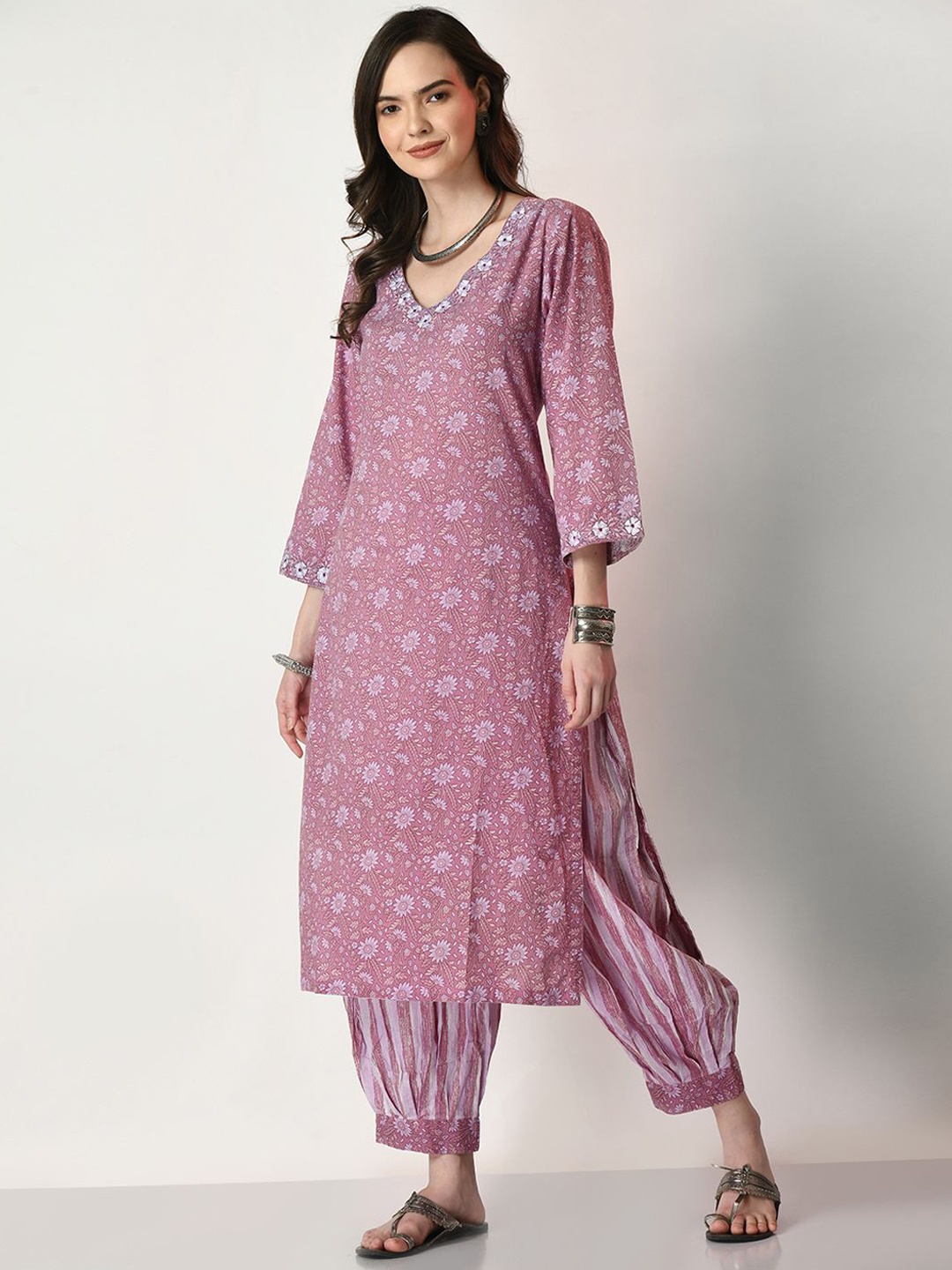 

KALINI Floral Printed V-Neck Thread Work Pure Cotton Straight Kurta with Pyjamas, Purple