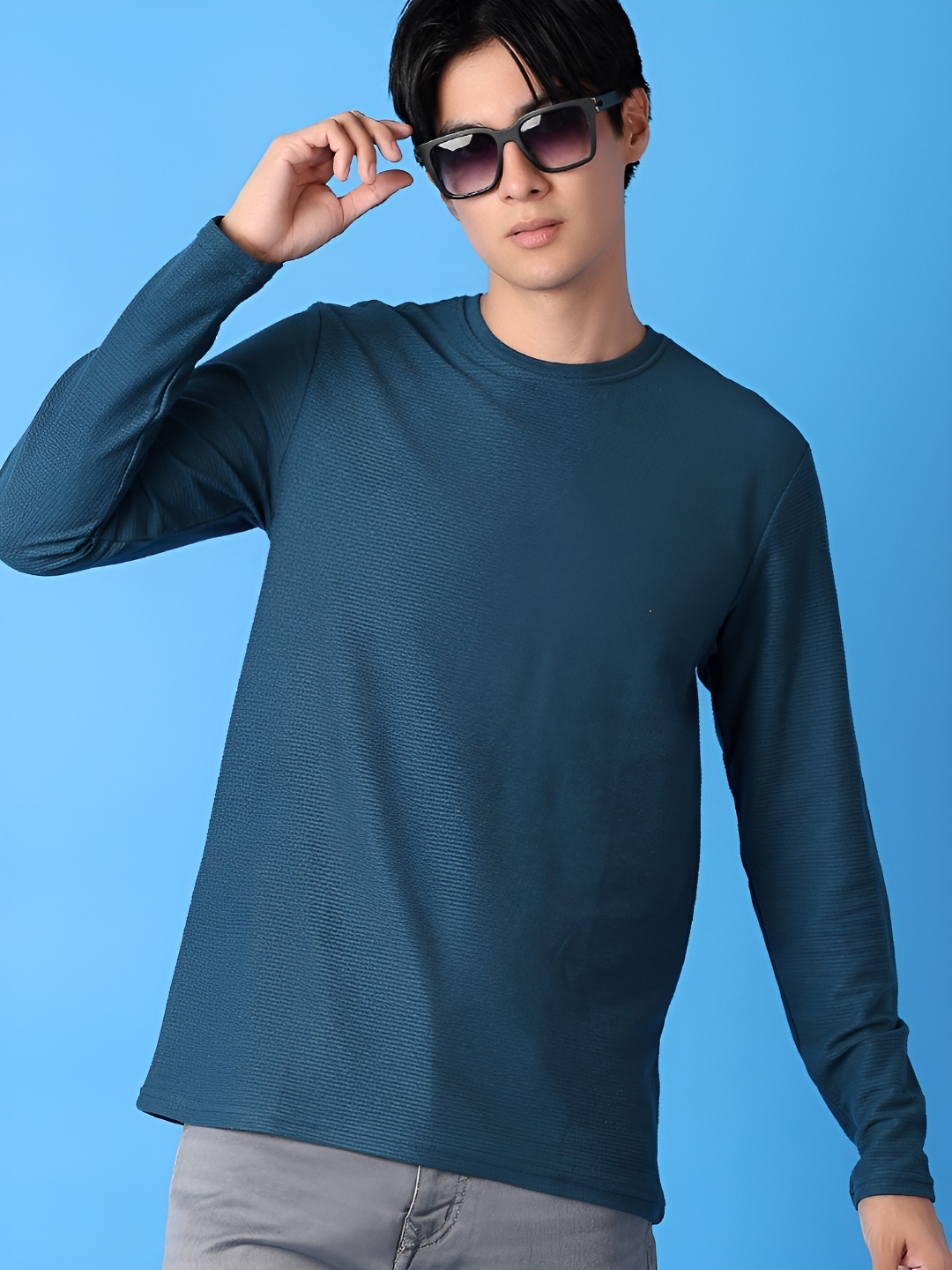 

V-Mart Men Solid Round Neck Cotton Slim Fit T-Shirt, Teal