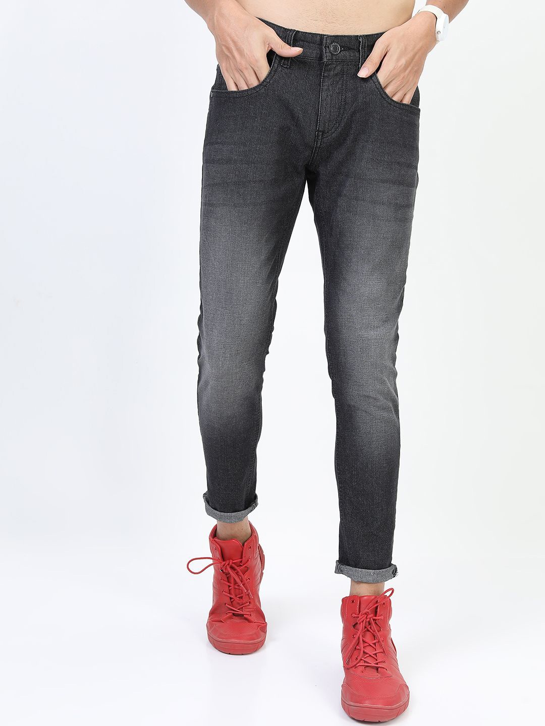 

HIGHLANDER Men Skinny Fit Mildly Heavy Fade Stretchable Jeans, Black