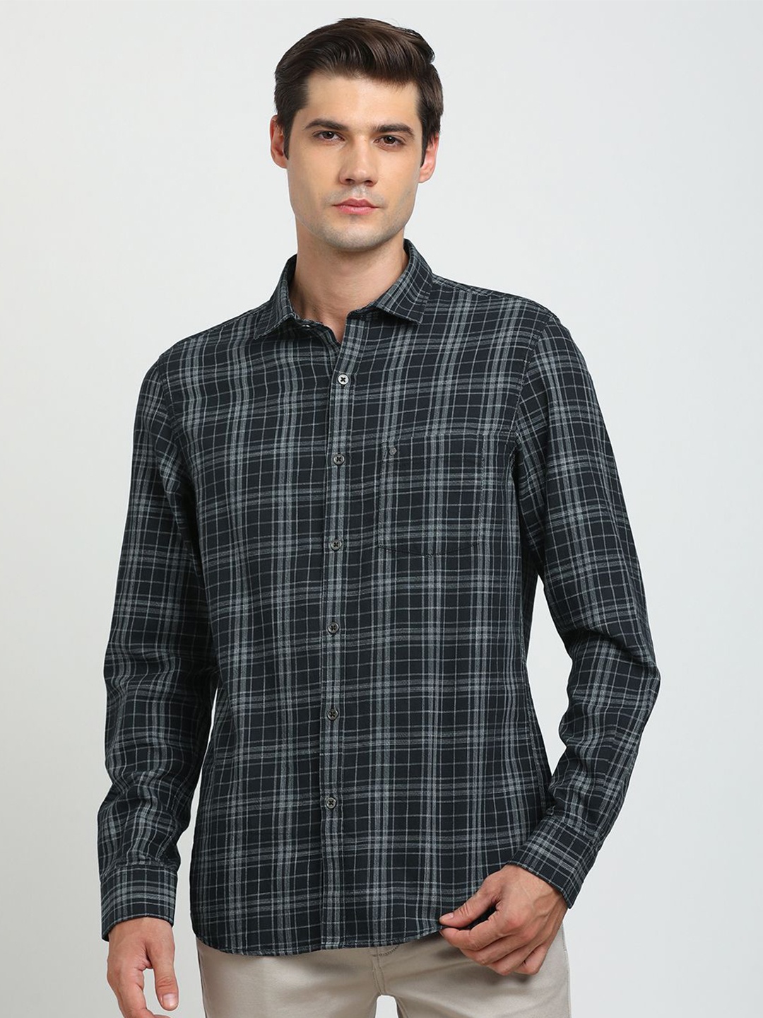 

Turtle Men Relaxed Spread Collar Tartan Checked Cotton Slim Fit Casual Shirt, Black