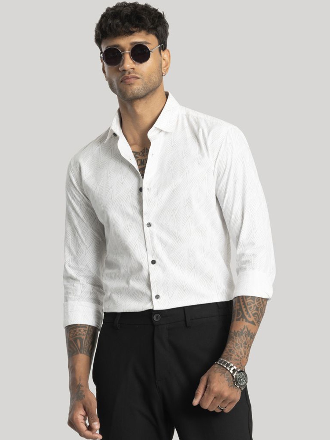 

Snitch Men Smart Textured Slim Fit Opaque Casual Pure Cotton Shirt, Off white