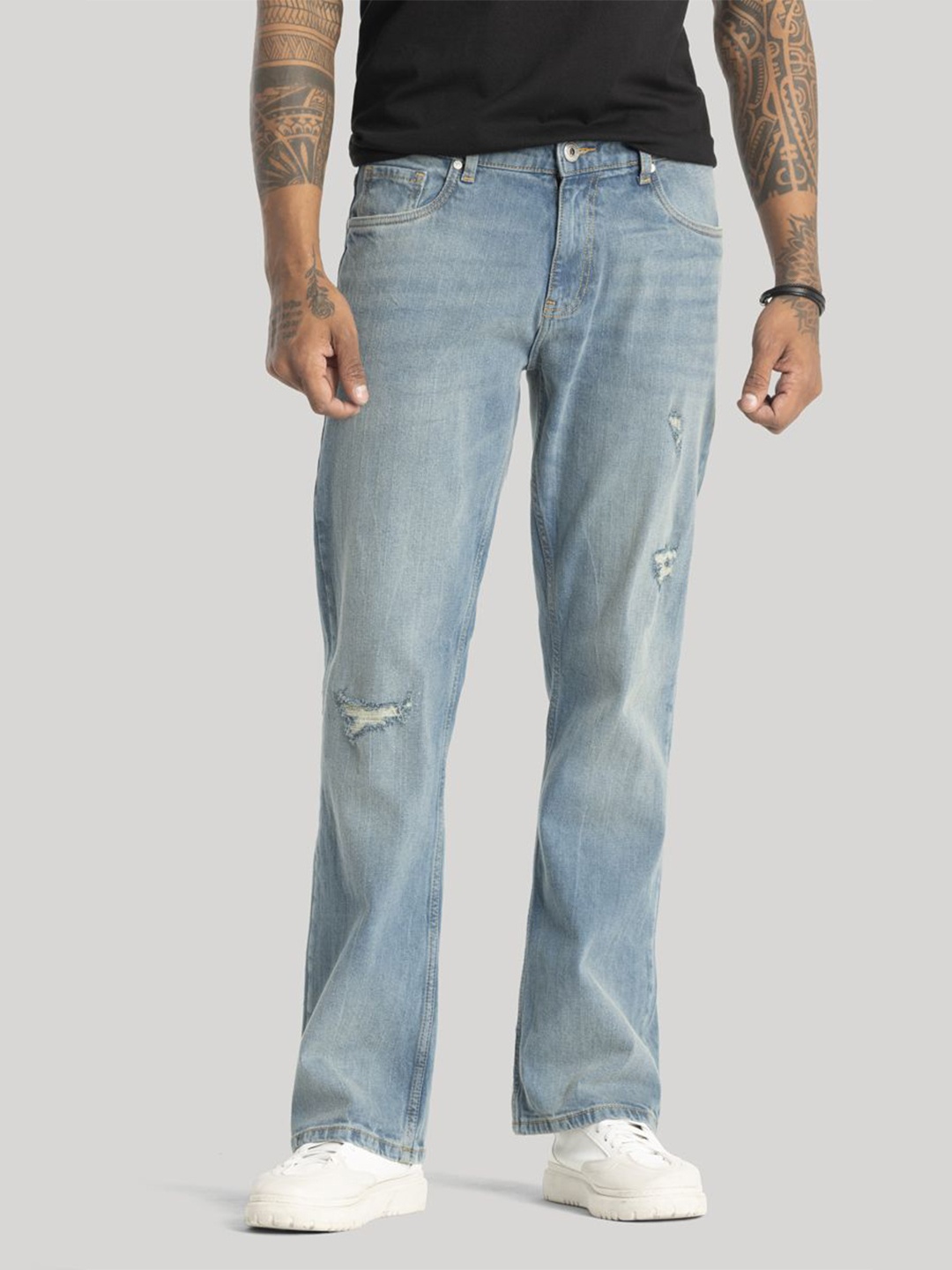 

Snitch Men Comfort Relaxed Fit Mildly Distressed Light Fade Stretchable Jeans, Blue