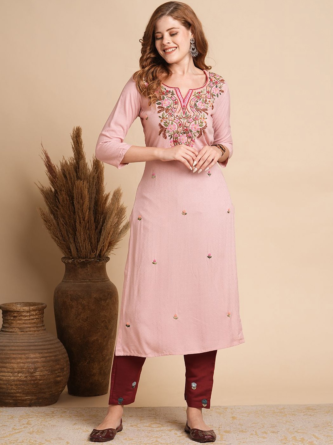 

FASHOR Ethnic Motifs Embroidered Round Neck Thread Work Straight Kurta, Peach