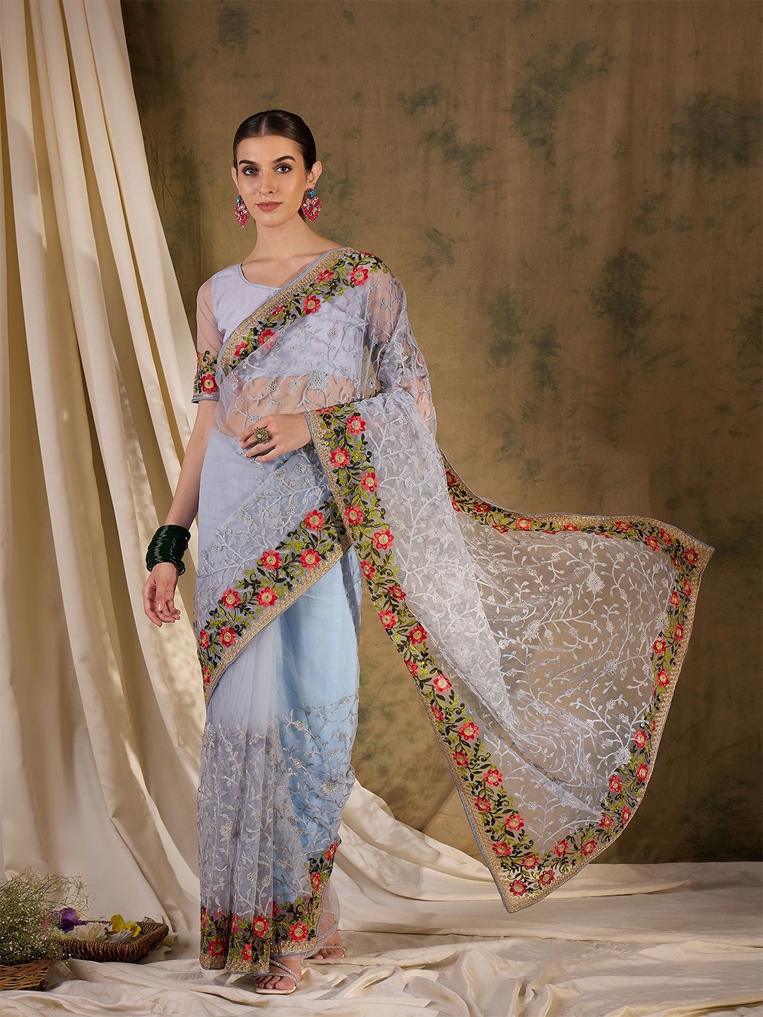 

SHADOW & SAINING Embellished Embroidered Floral Saree, Grey