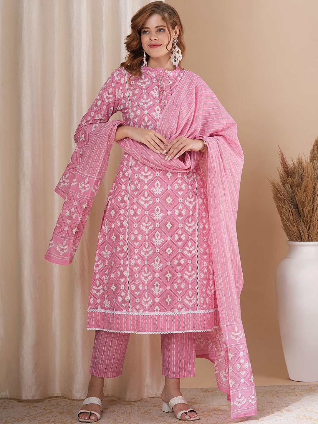 

FASHOR Floral Printed Mandarin Collar Pure Cotton A-Line Kurta With Trouser & Dupatta, Pink