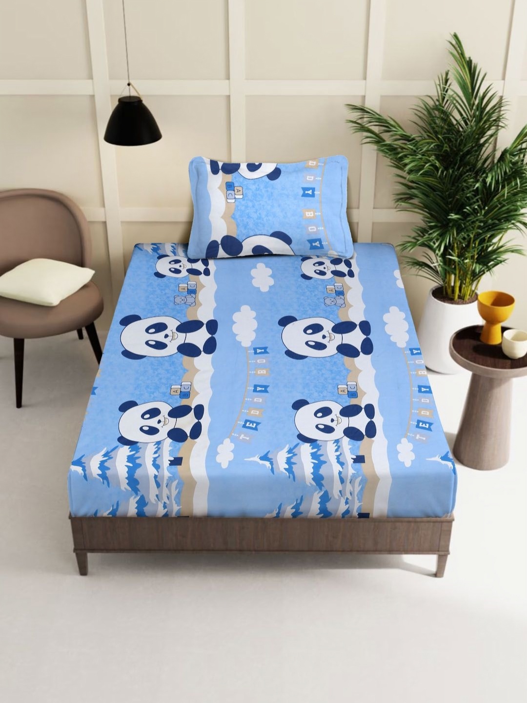 

KLOTTHE Blue & White Printed 400 TC Pure Cotton Single Bedsheet With 1 Pillow Cover