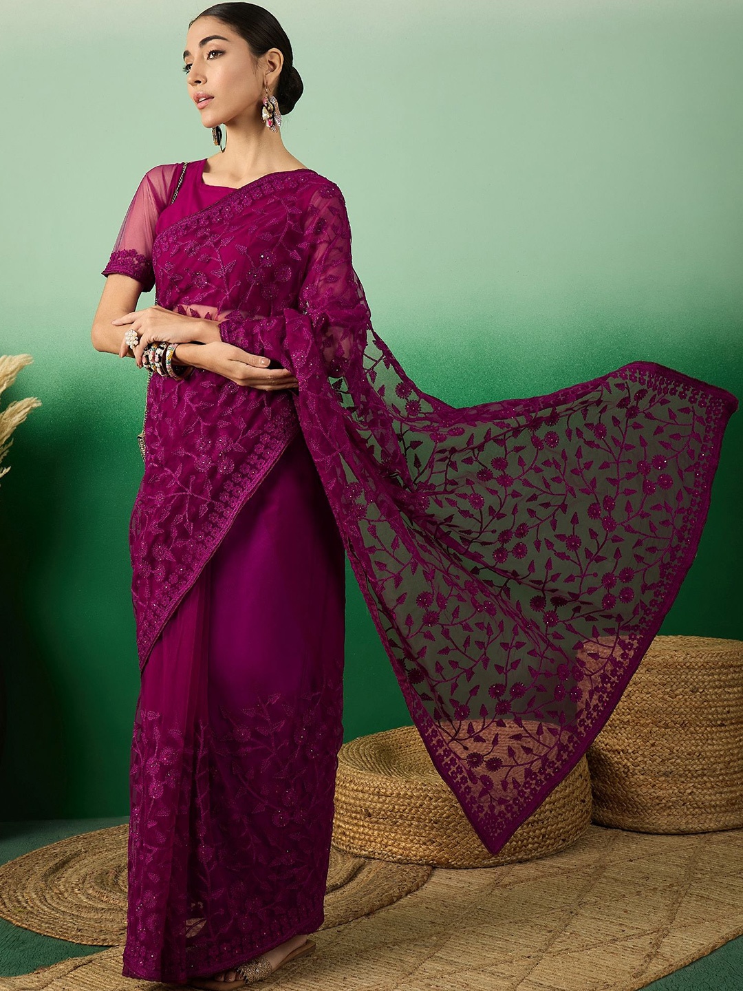 

SHADOW & SAINING Embroidered Beads and Stones Ethnic Motifs Saree, Purple