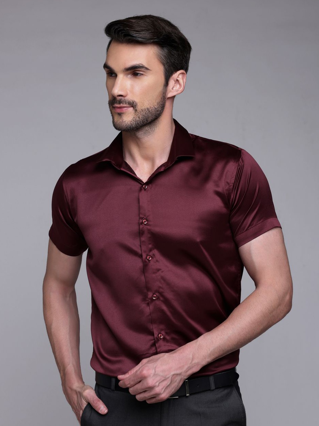 

FILO HEVIS Men Classic Spread Collar Solid Half Formal Shirt, Maroon