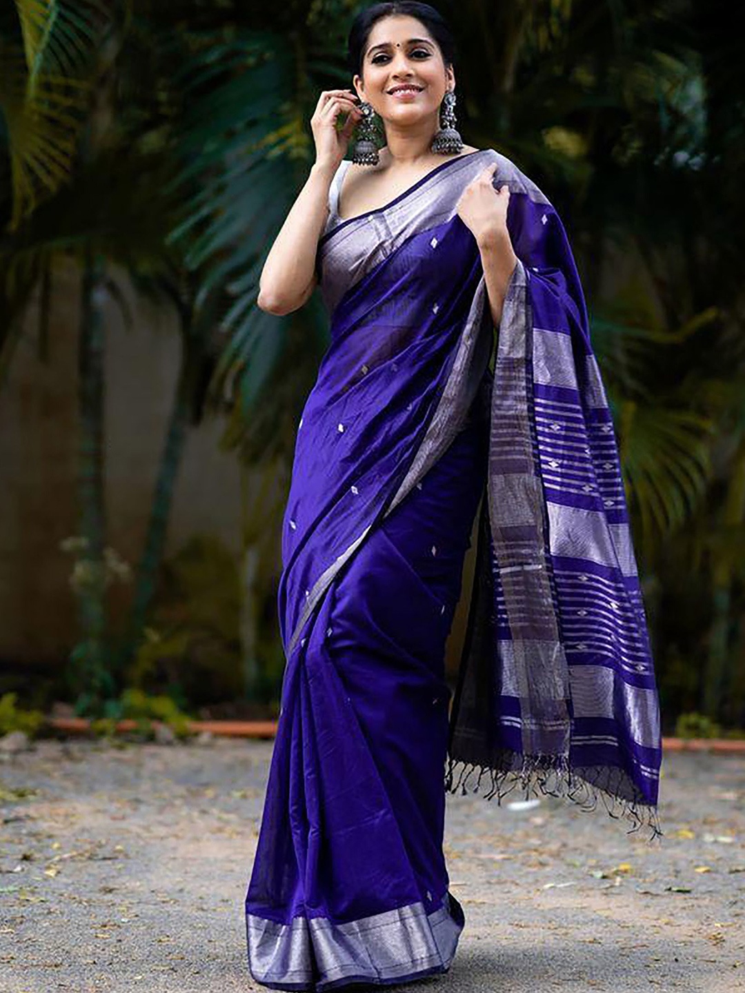 

Anjaneya Sarees Woven Design Zari Silk Blend Banarasi Saree, Blue