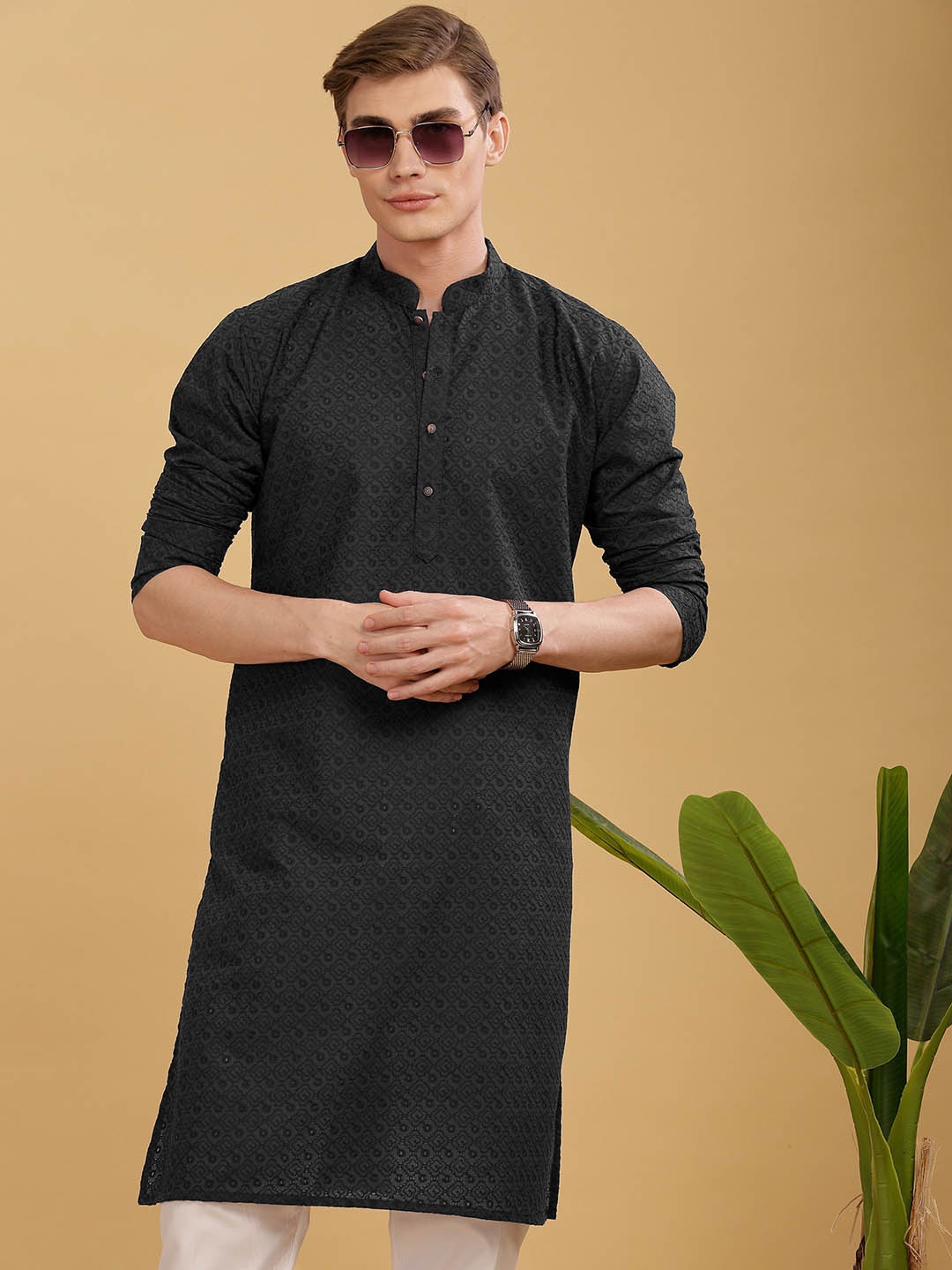 

Anouk Black Floral Lucknowi Embroidered Thread Work Pure Cotton Straight Kurta