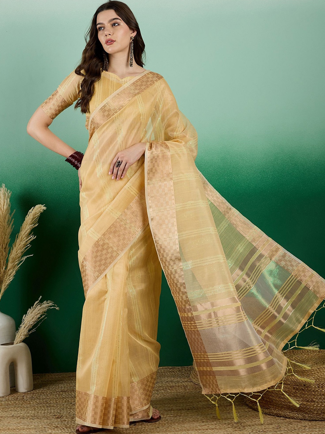 

SHADOW & SAINING Woven Design Zari Organza Banarasi Saree, Yellow