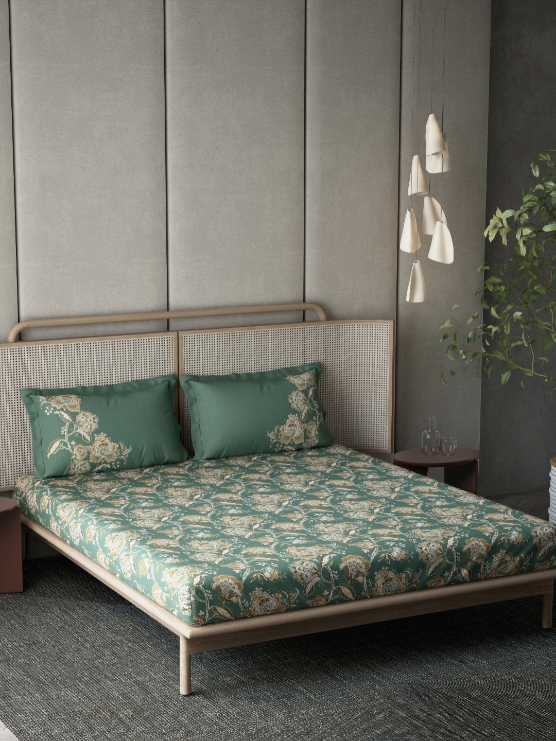 

DDecor Green & Beige Ethnic Motifs 144 TC Pure Cotton Queen Bedsheet With 2 Pillow Covers