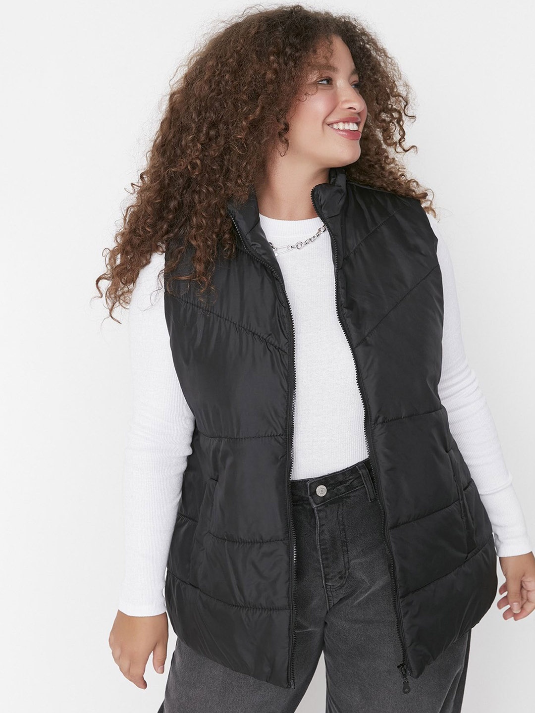 

Trendyol Women Puffer Jacket, Na