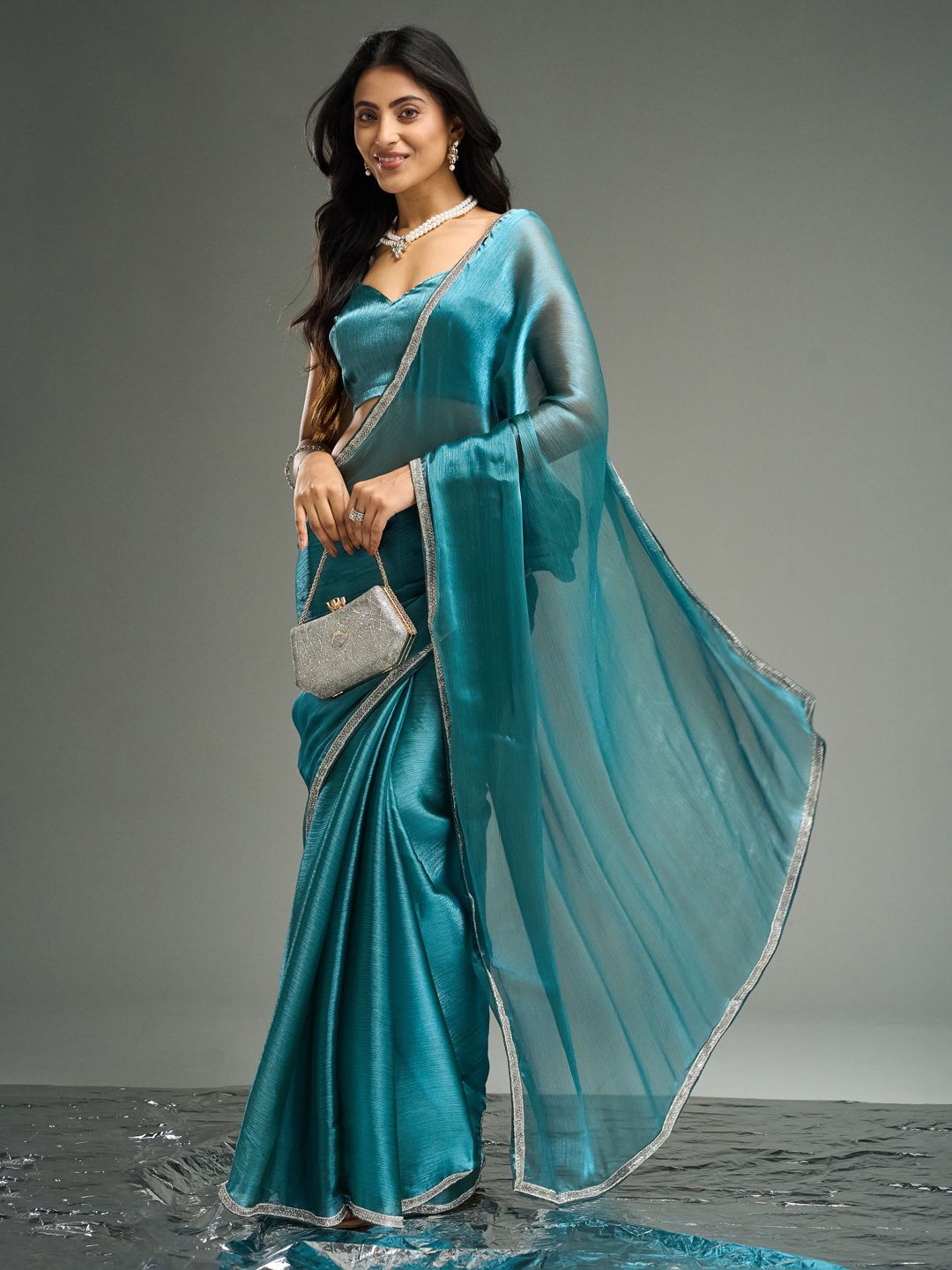 

kasee Embellished Solid Saree, Blue