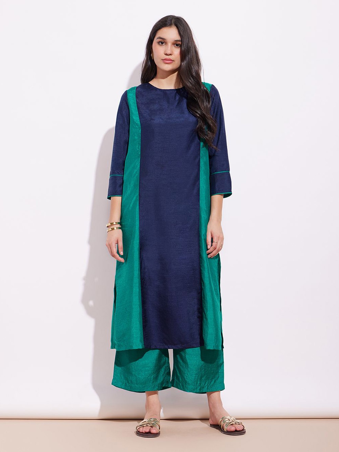 

Pink Fort Colourblocked Panelled Straight Kurta with Palazzo, Blue